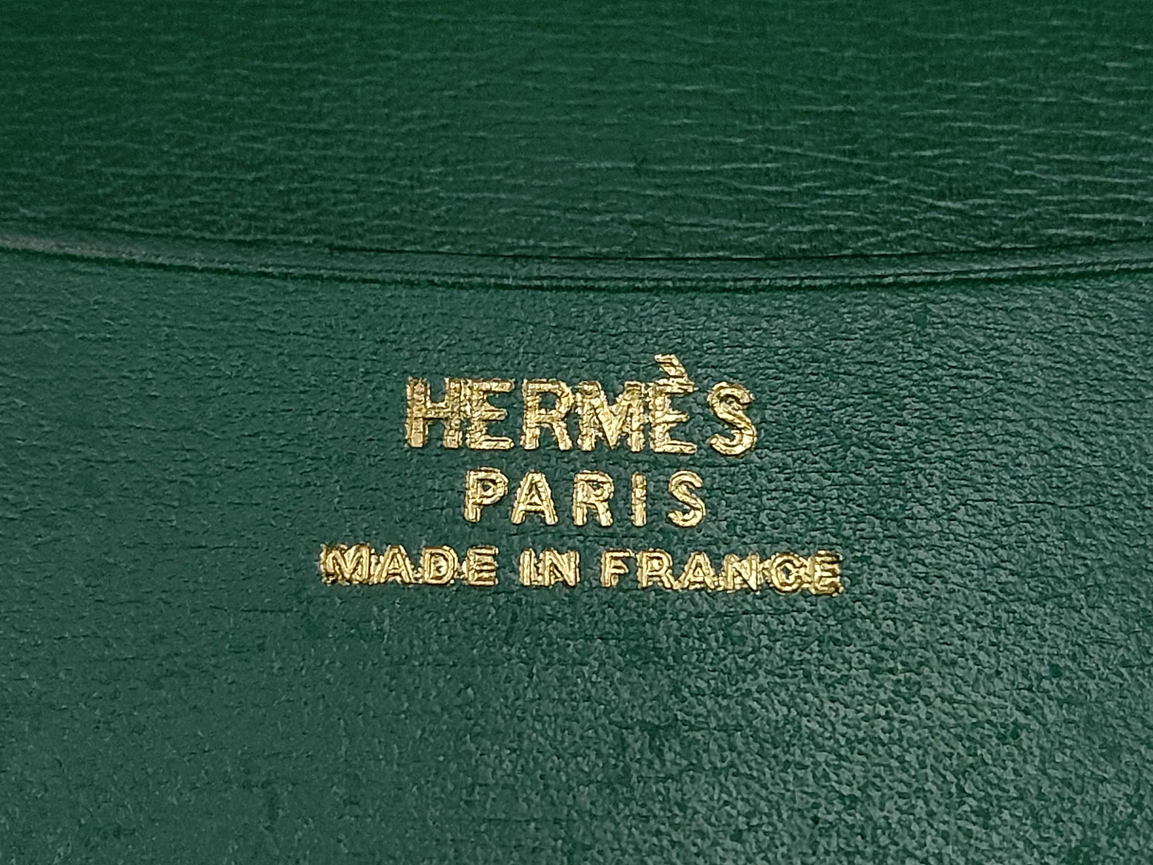 Agenda GM Initial Dark Green Notebook Cover — view 10