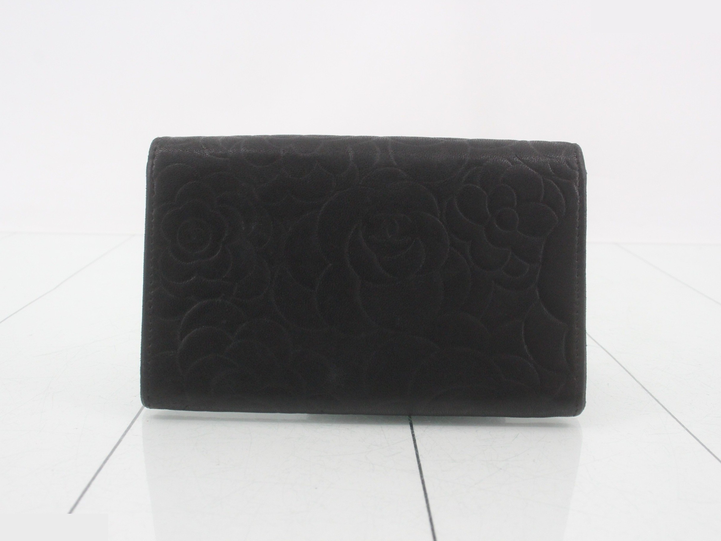 Camellia (bag) and wallet — view 2