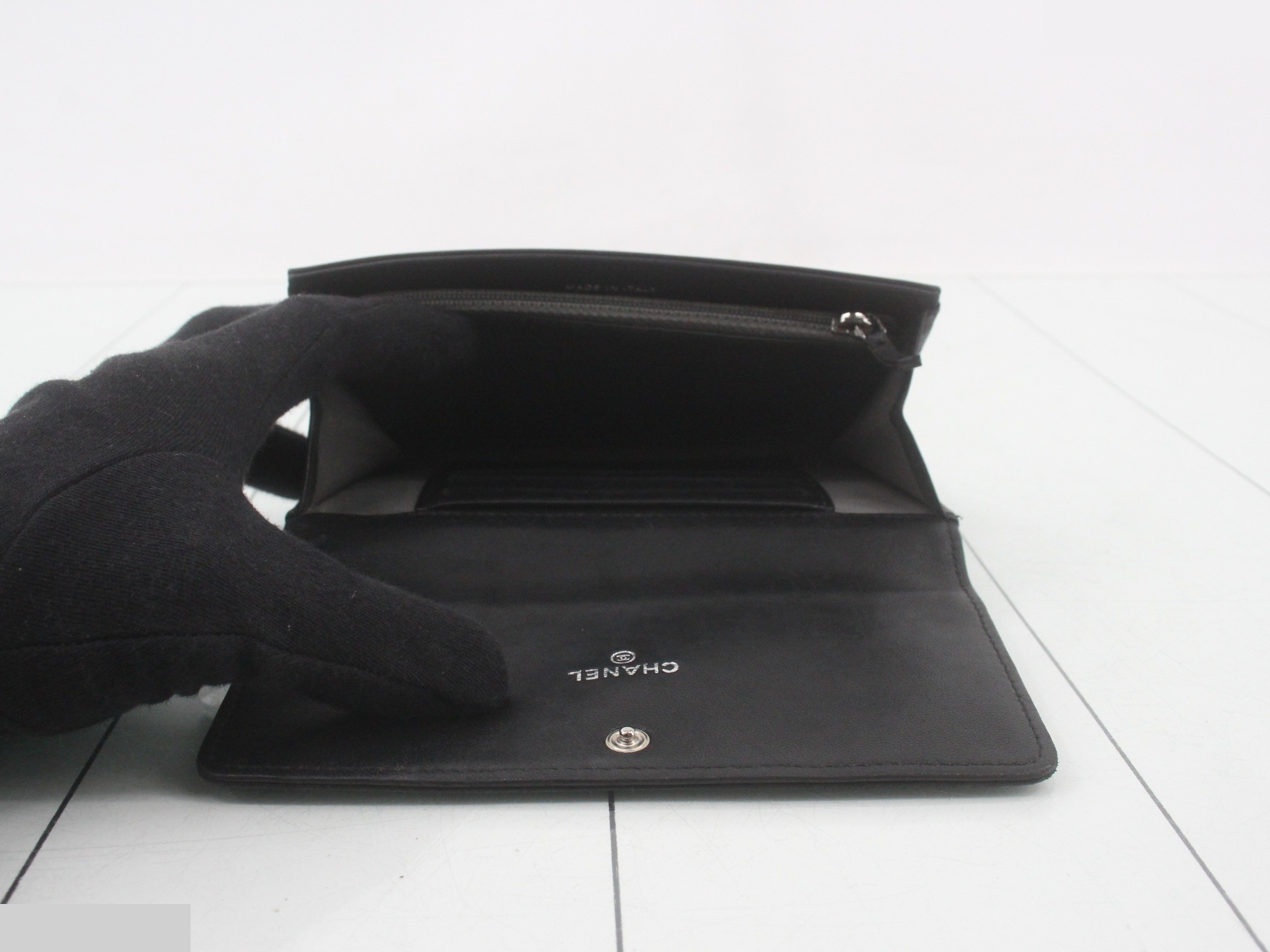 Camellia (bag) and wallet — view 4