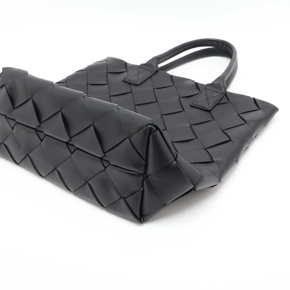 Maxi Intrecciato Leather Tote Bag, Black — view 3