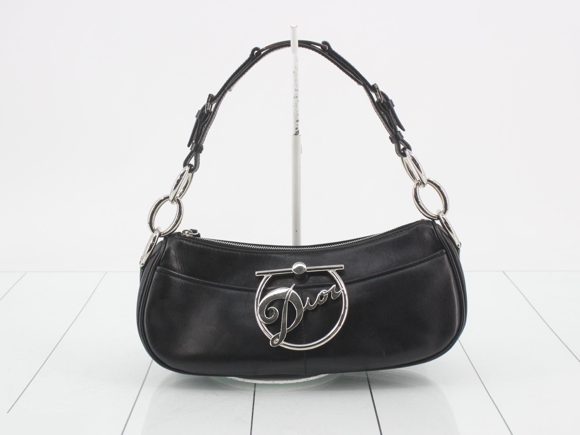 Other lines: Bags & Handbags, Leather, Black
