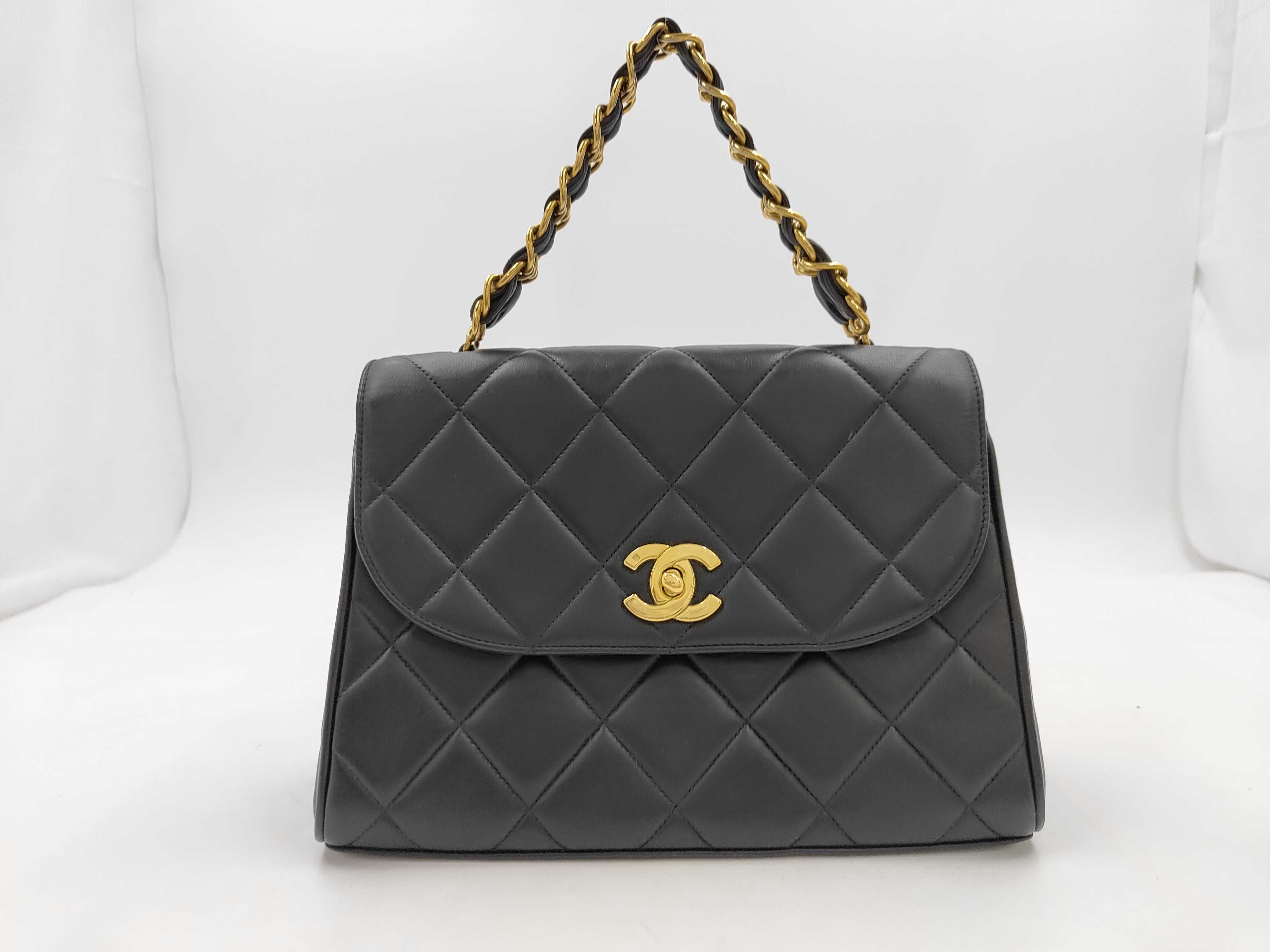 Matelassé Chain Handbag, Lambskin, Gold Hardware, with original seal, serial number 3, Shoulder Bag