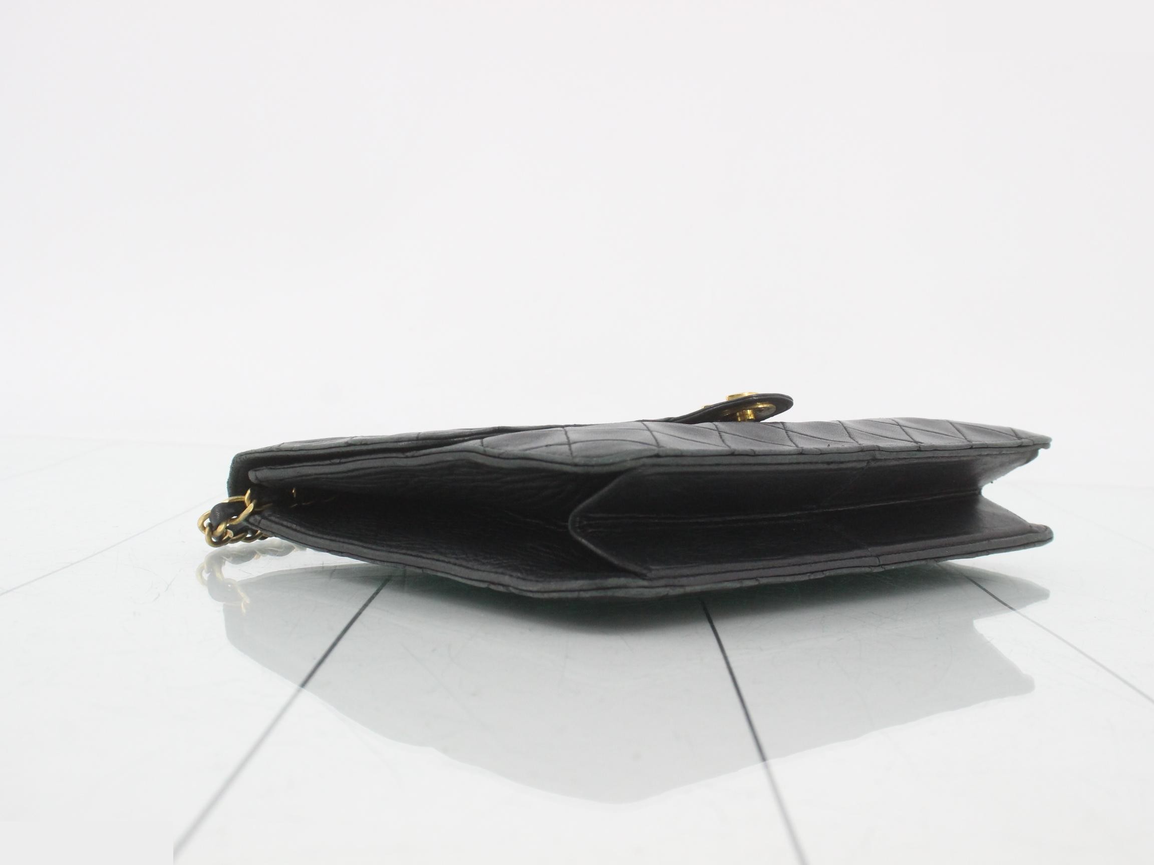 Matelassé Push-Lock Chain Shoulder Bag — view 5