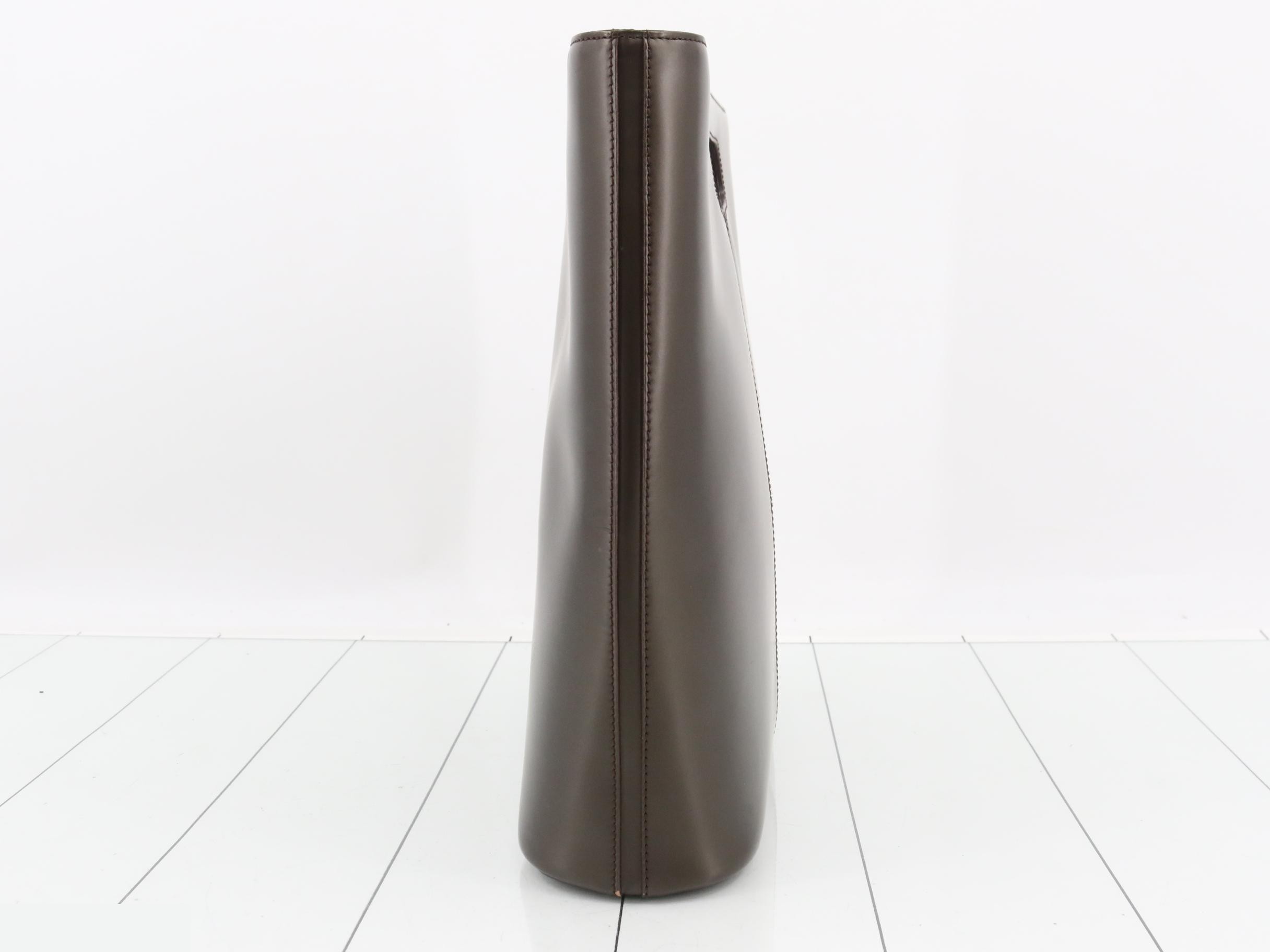 Logo, vertical, leather, brown handbag — view 3