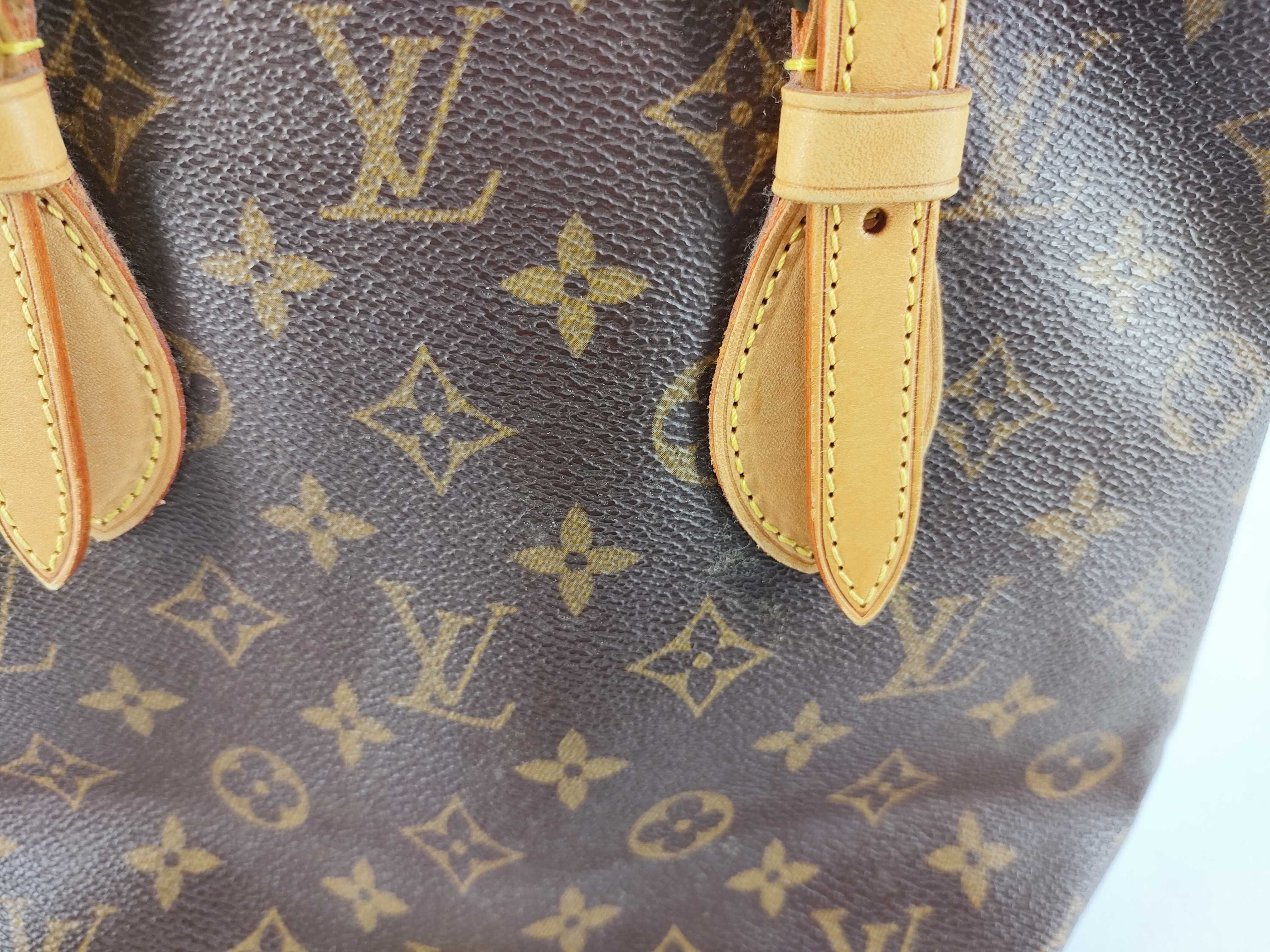 Monogram Bucket PM M42238 Handbag Tote Bag — view 13