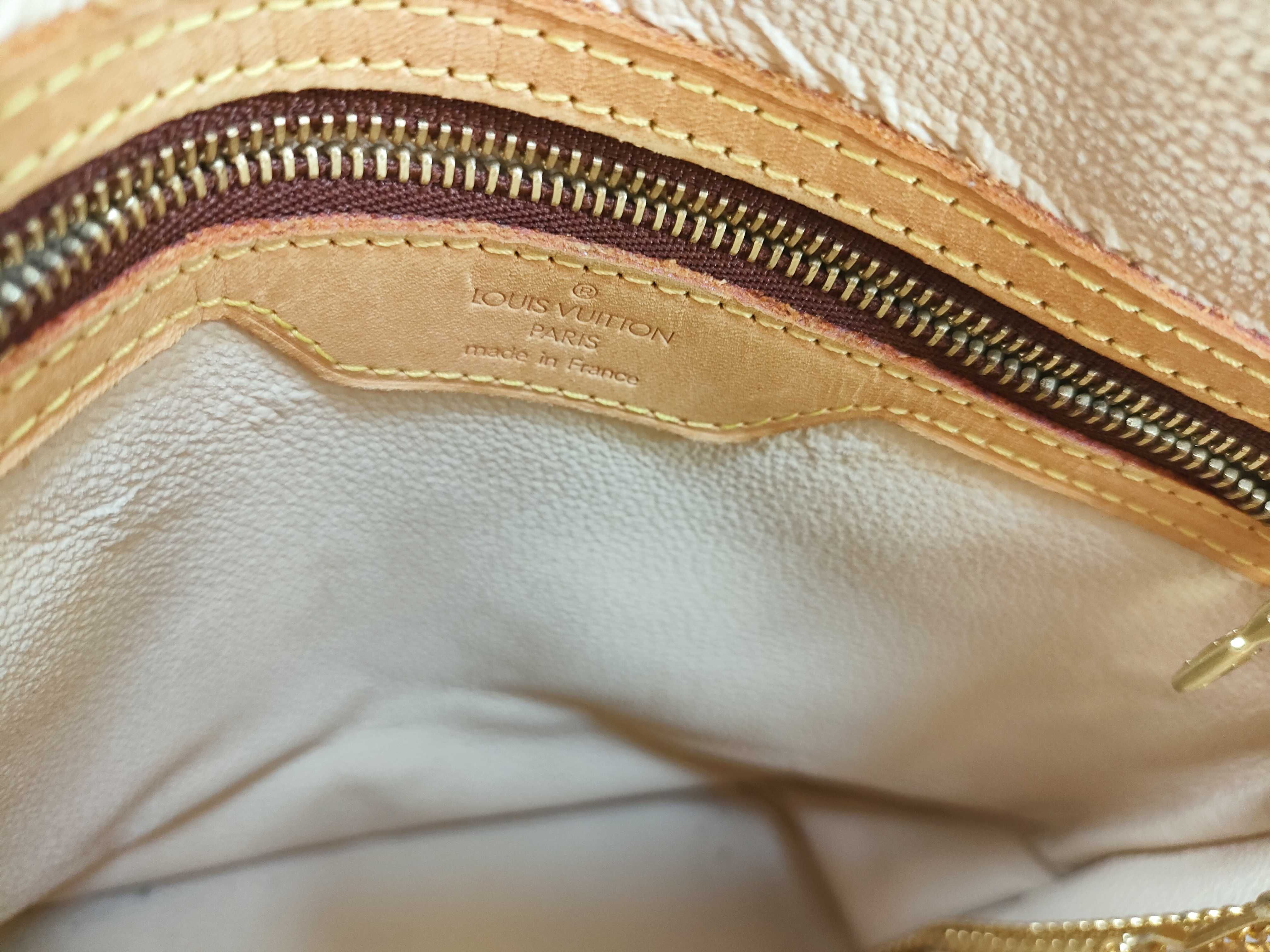 Monogram Bucket PM M42238 Handbag Tote Bag — view 10