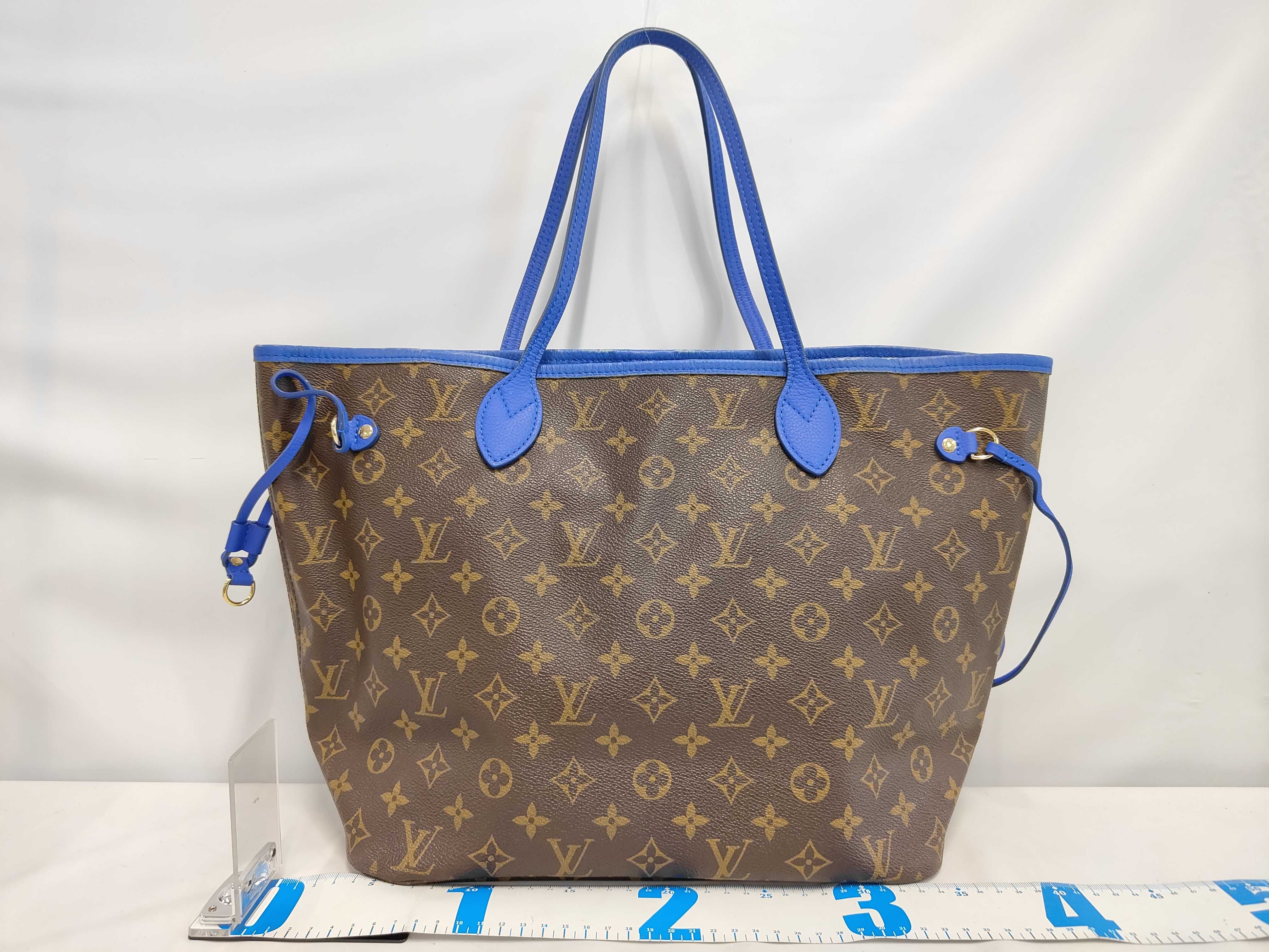 Neverfull MM Tote Bag — view 2