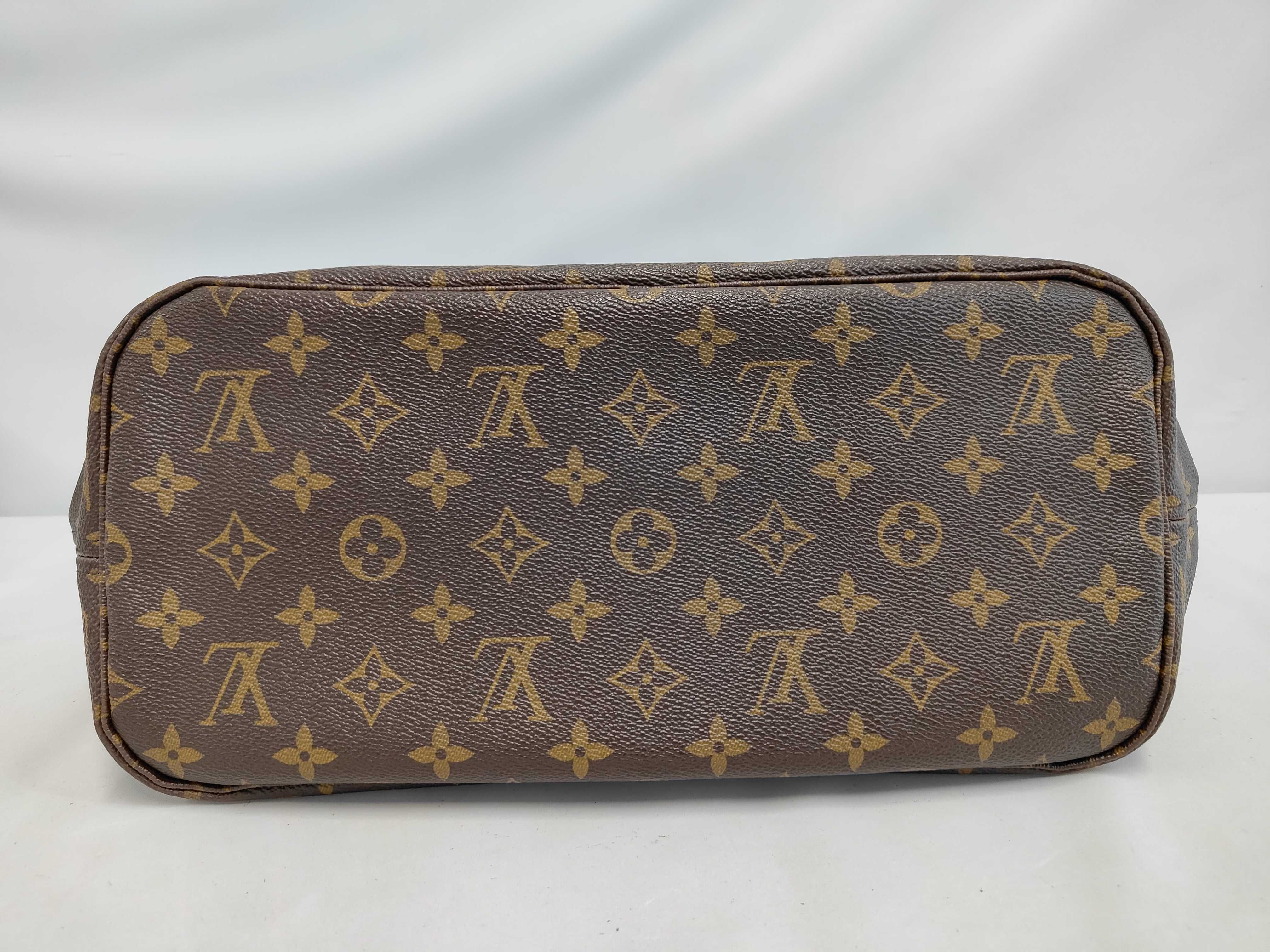 Neverfull MM Tote Bag — view 3