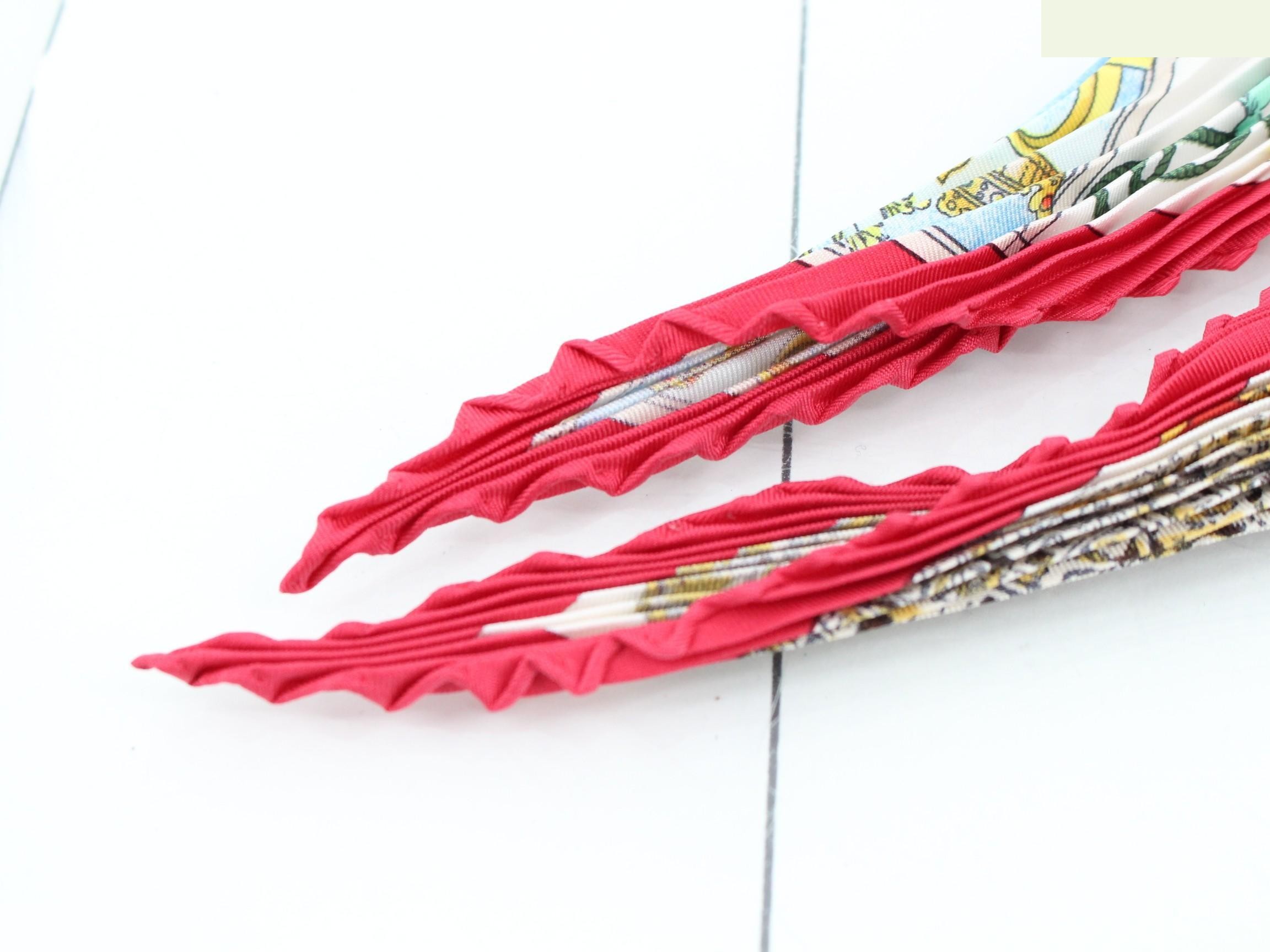 Carre 90 Scarf — view 3