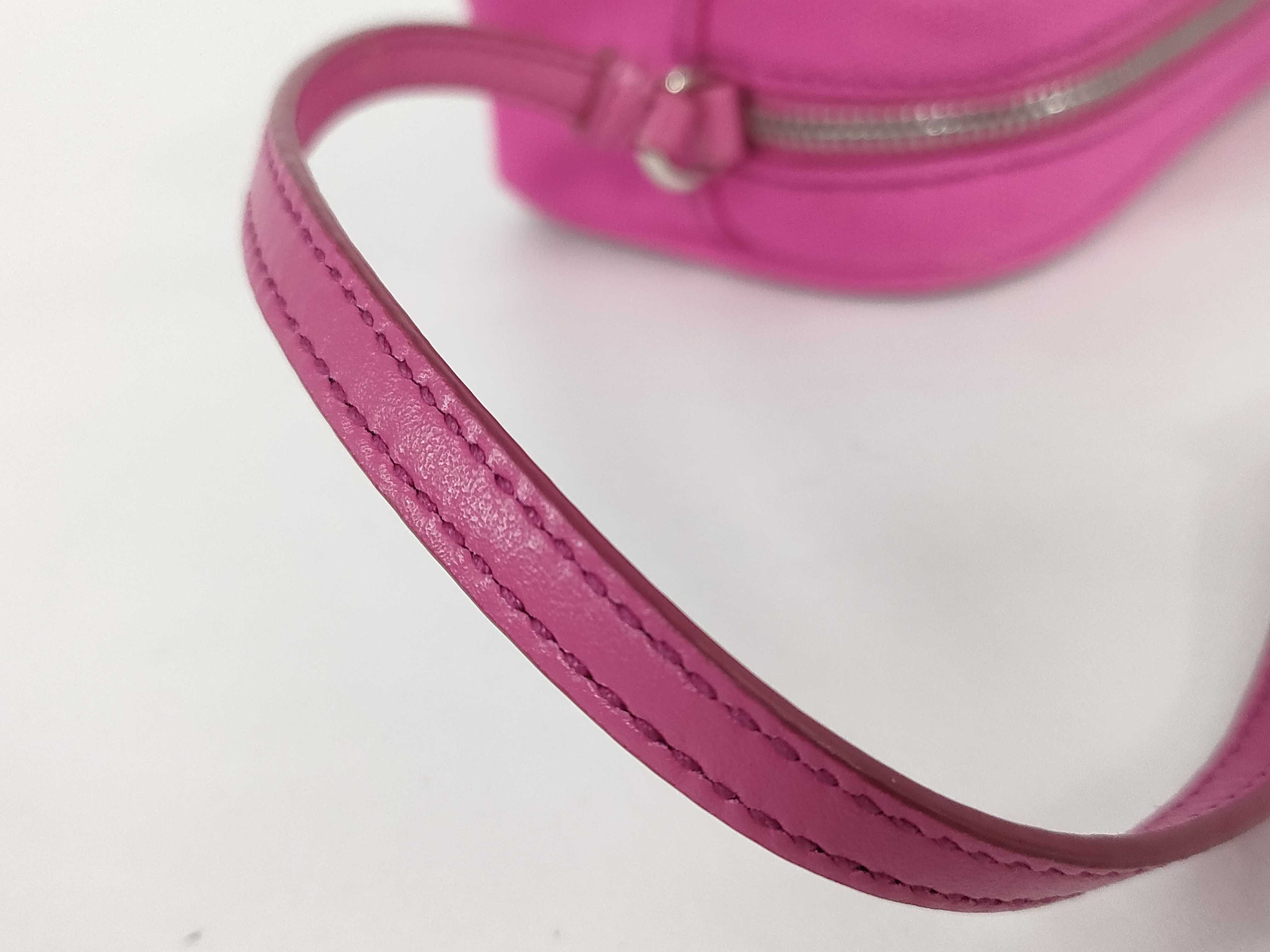 pouch — view 4