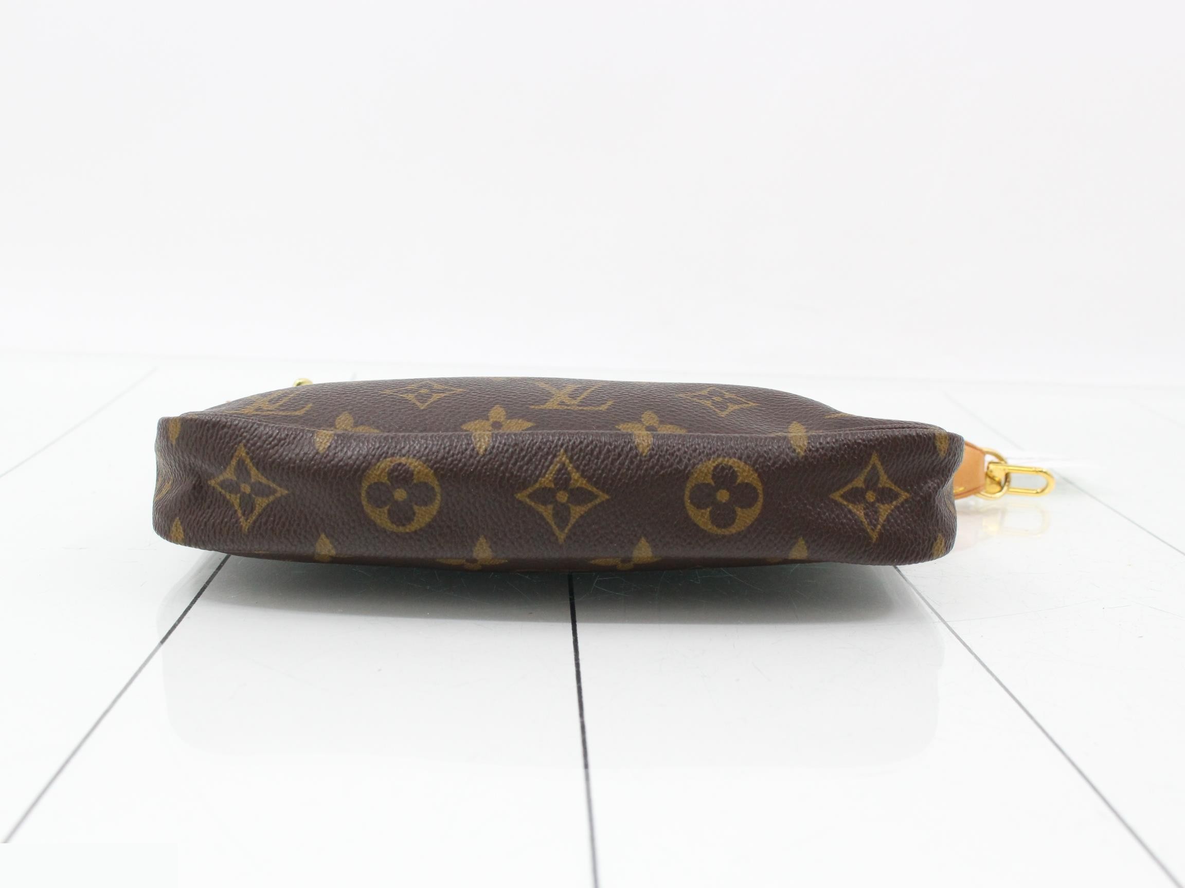 Pochette Accessoires (old model) — view 3
