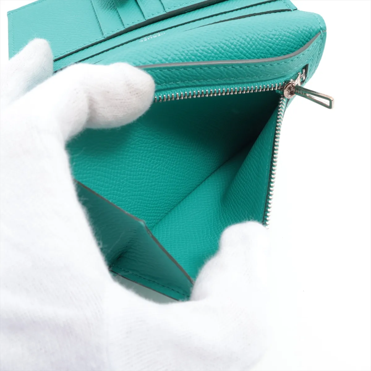 Bearn Compact, Veau Epsom Leather, Compact Wallet, Green, Silver Hardware, D: 2019 — view 5