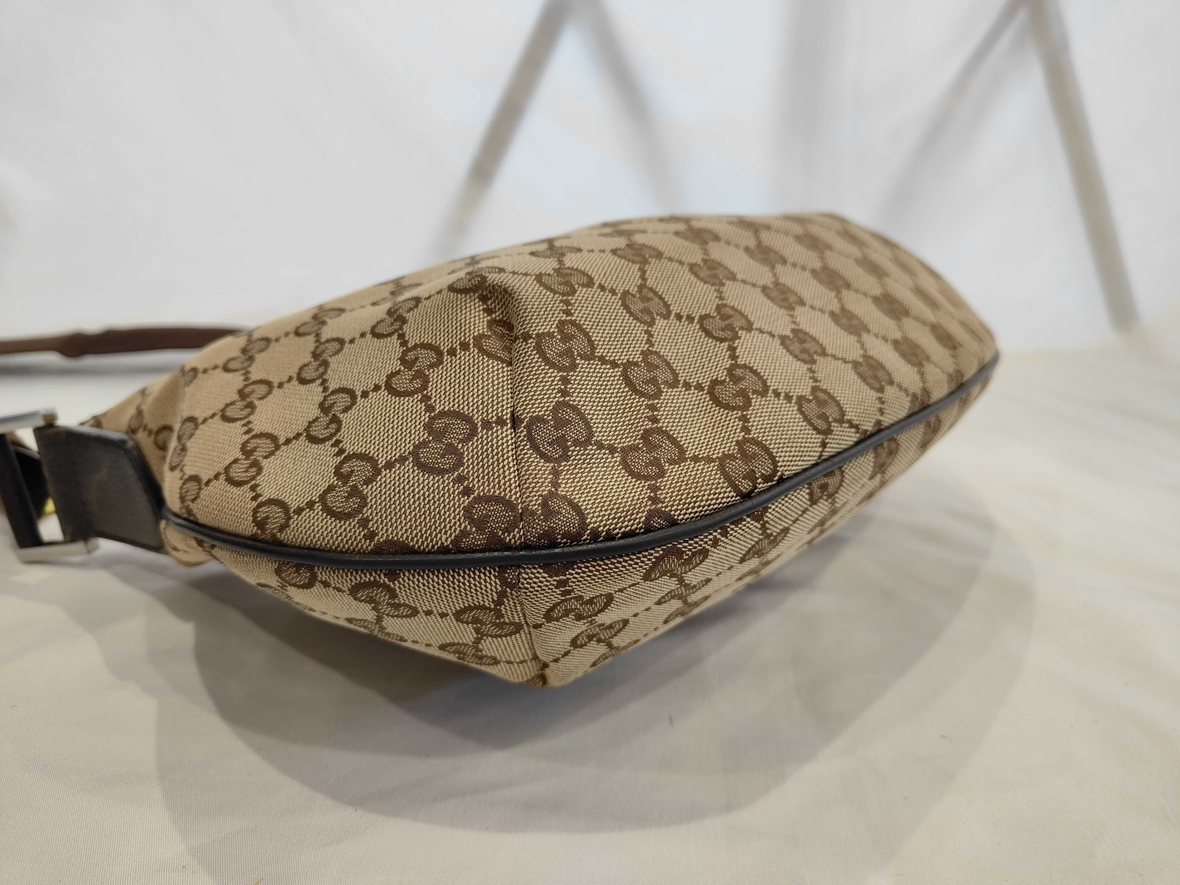 GG Canvas 181092 Shoulder Bag — view 4