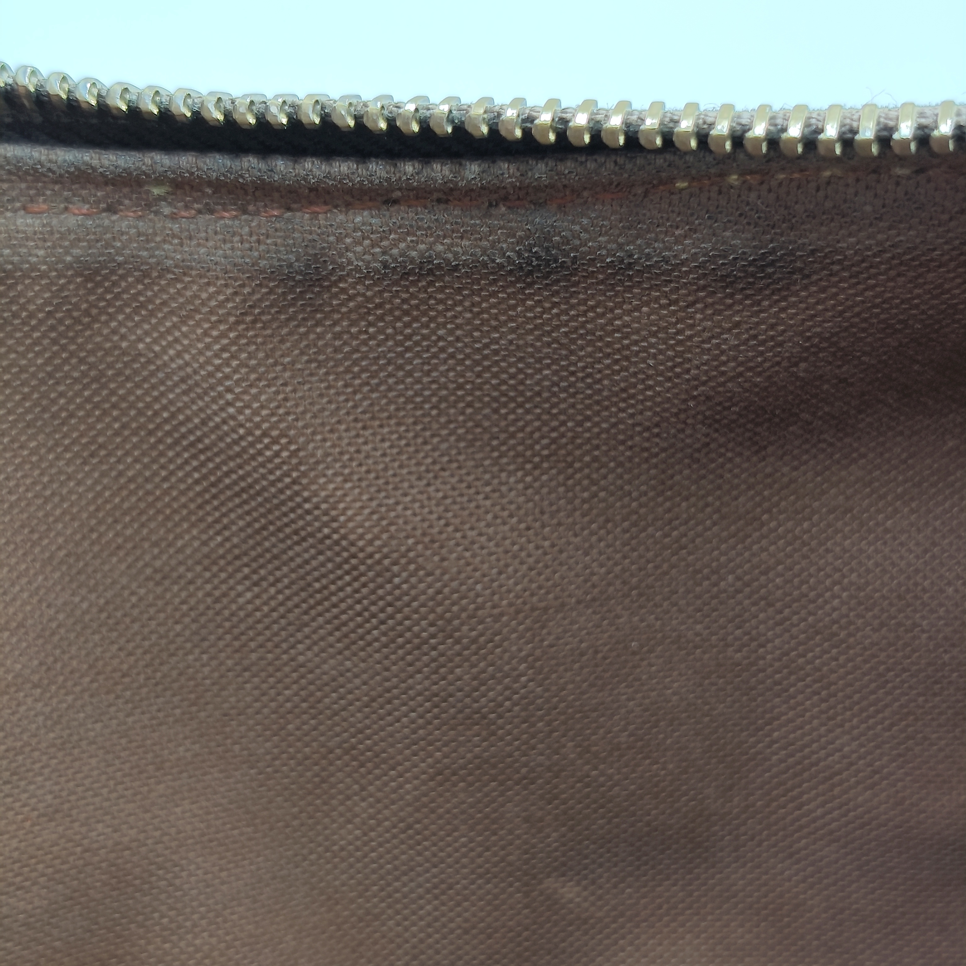 【*Shipped from: China*】LOUIS VUITTON Odeon PU Shoulder Bag — view 14