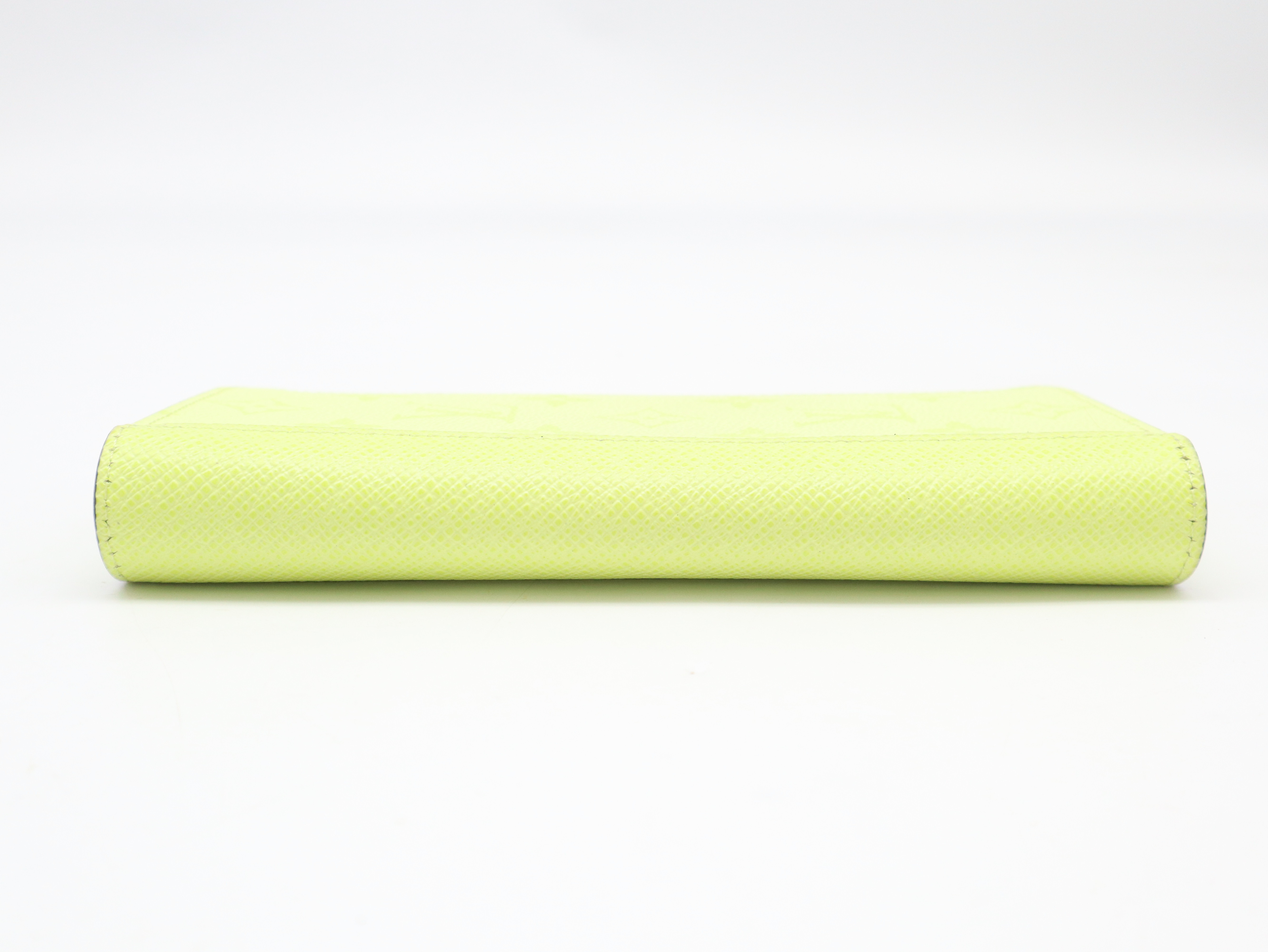 M14131 Taigarama Portefeuille Brazza Yellow Wallet with Box and Dust Bag, RFID ID Tested. — view 5