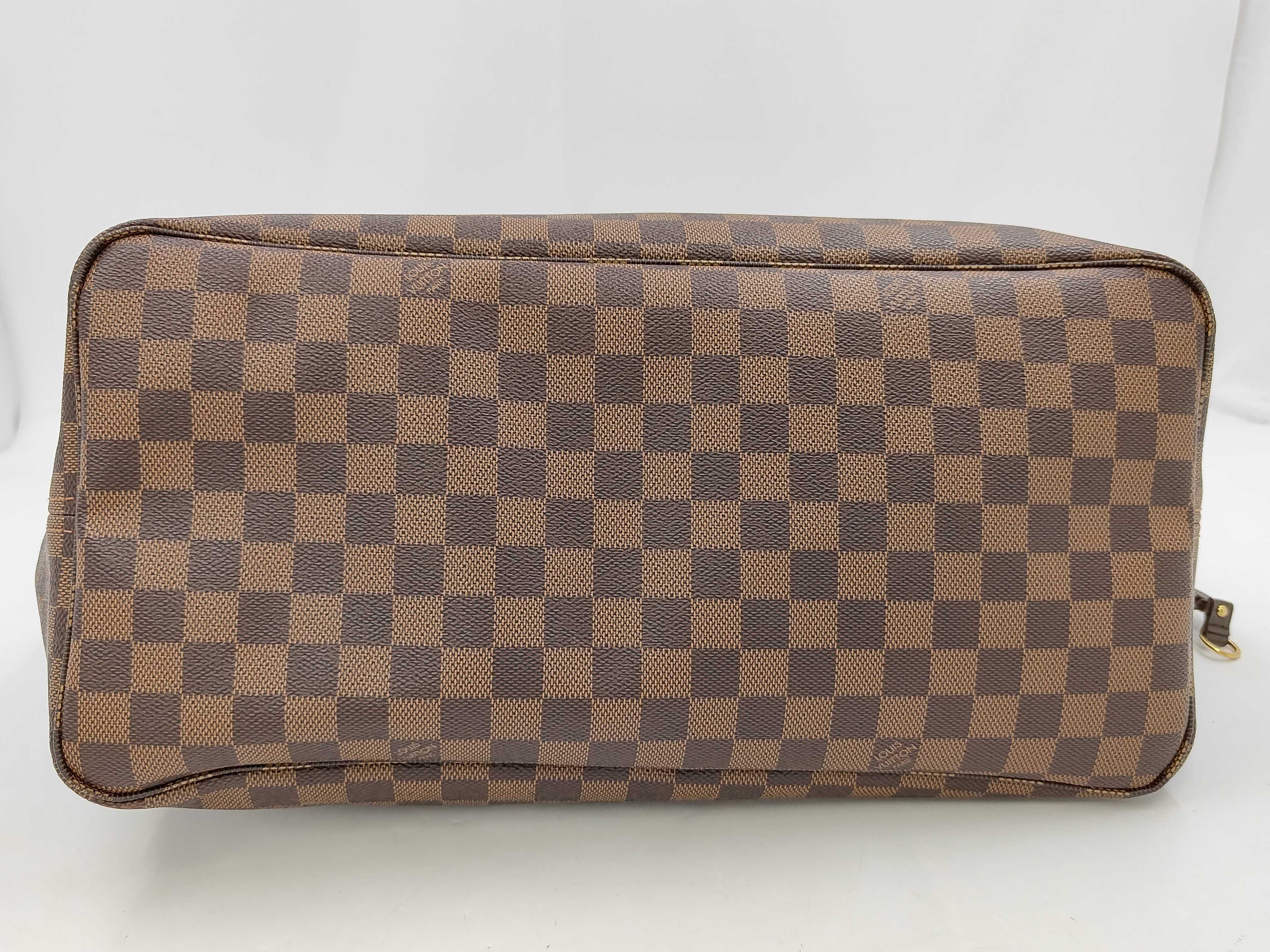 Damier Neverfull GM Tote Bag — view 3