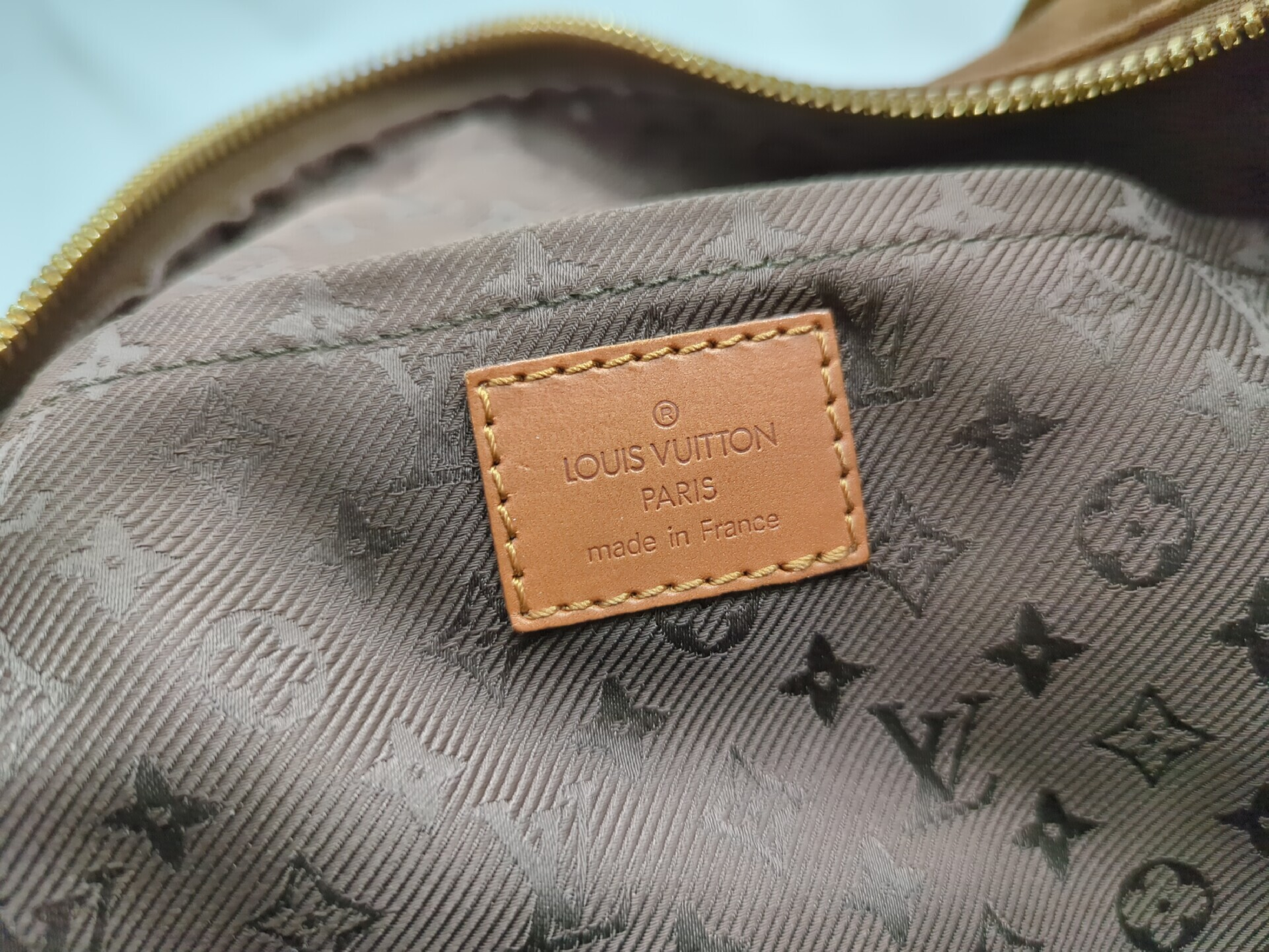 M95119 Suede Onata GM Handbag — view 11