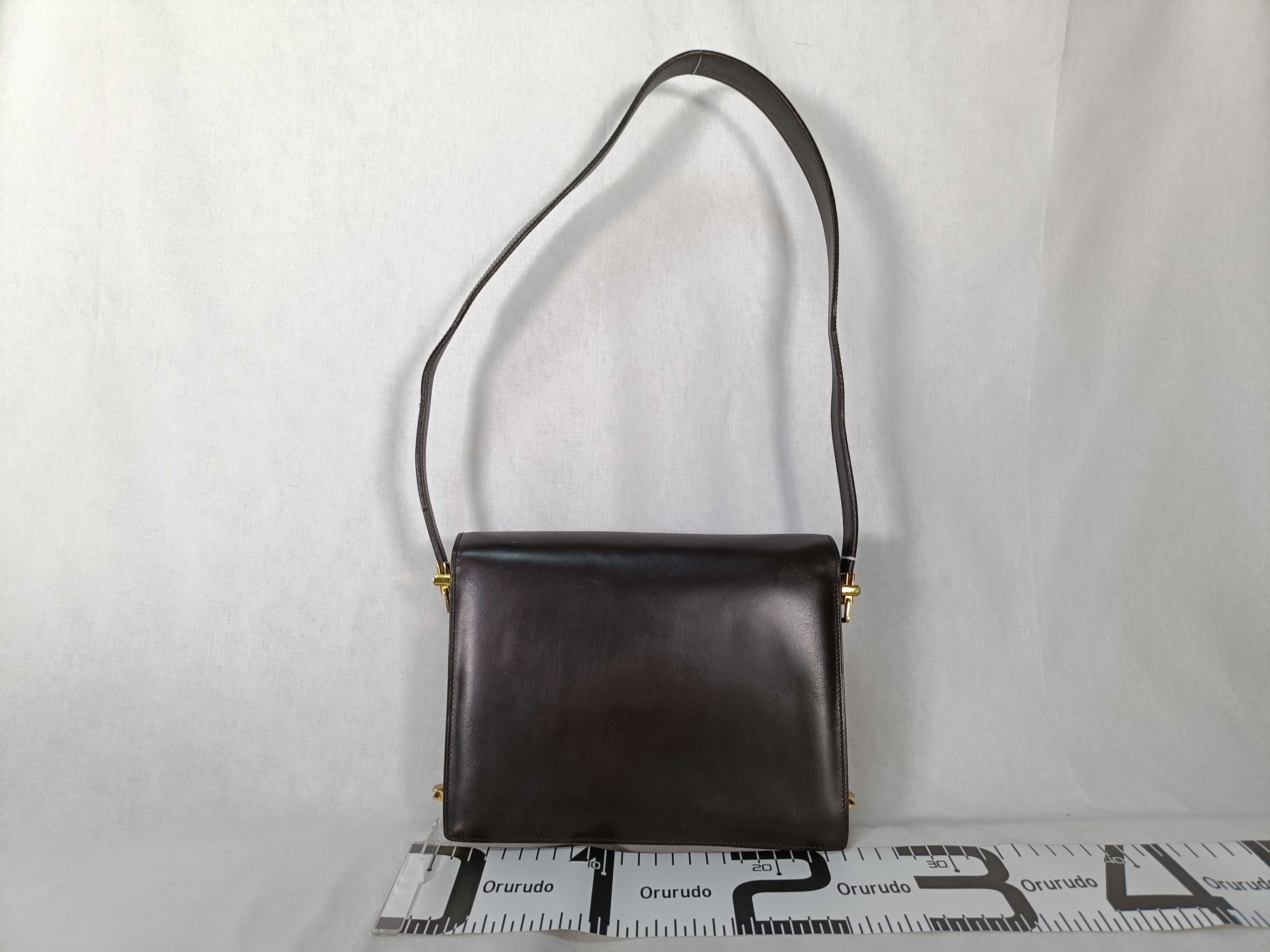 Triomphe Logo Hardware Shoulder Bag — view 2