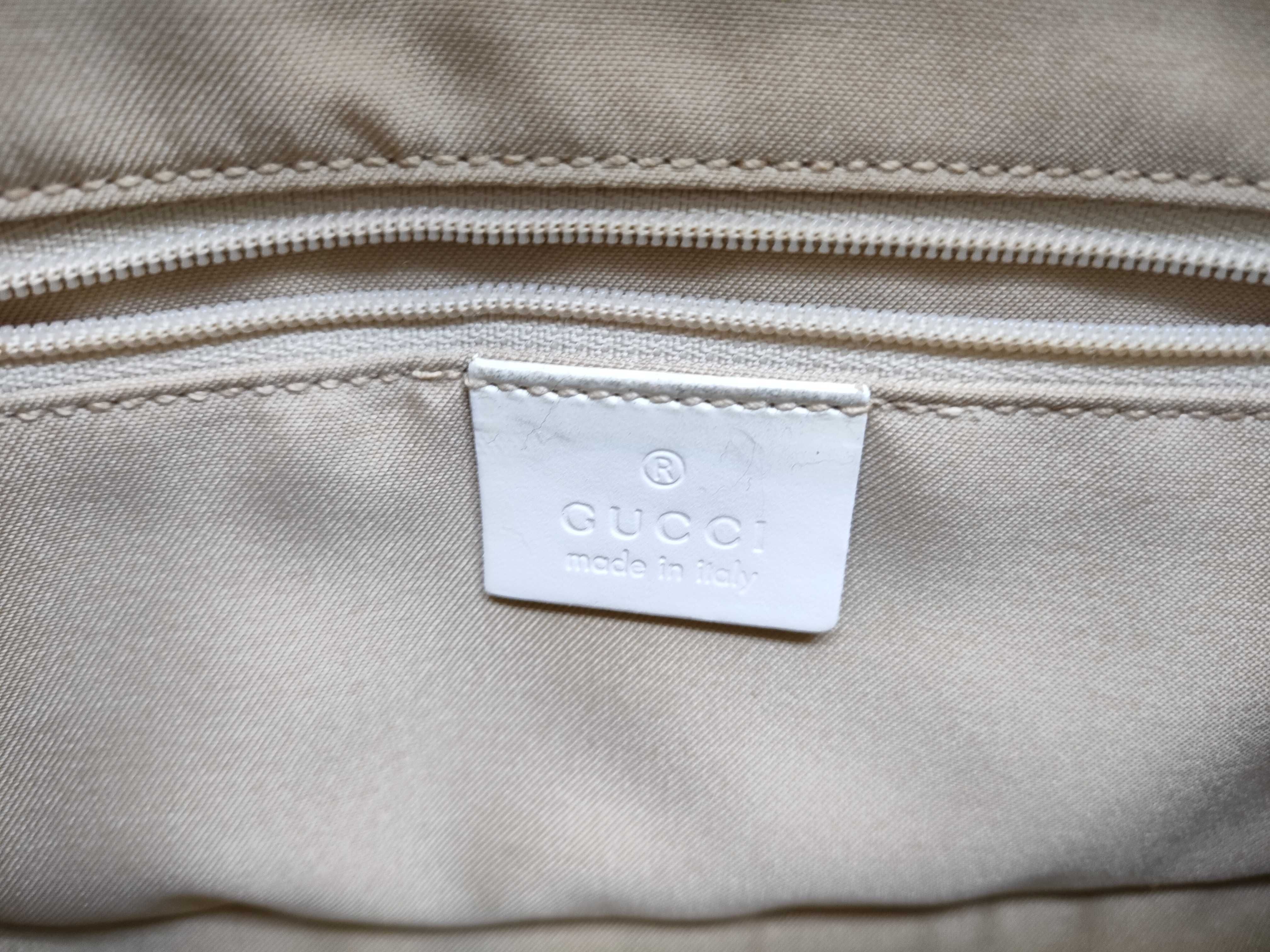 GG Canvas Gucci Jackie Shoulder Bag — view 11
