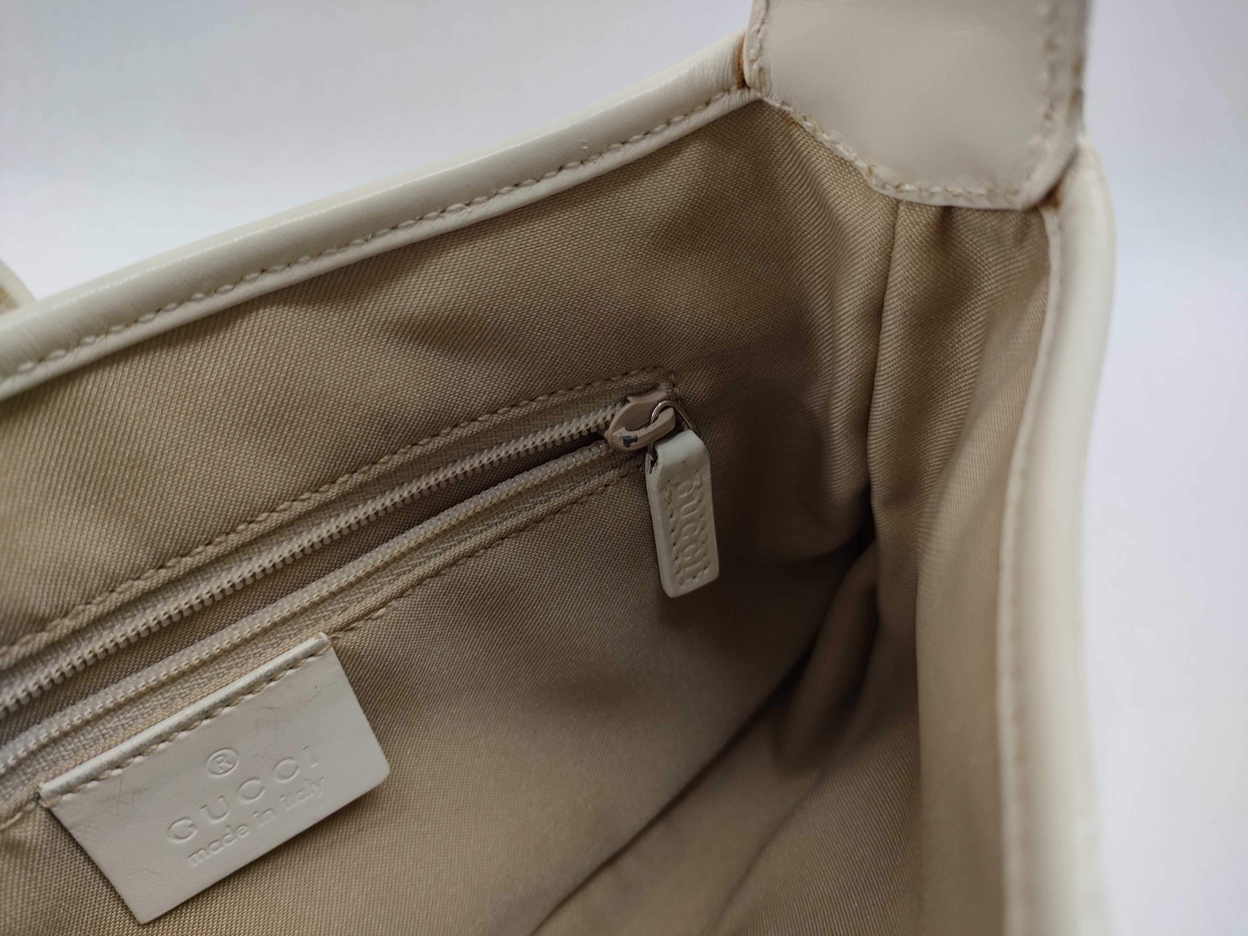 GG Canvas Gucci Jackie Shoulder Bag — view 8