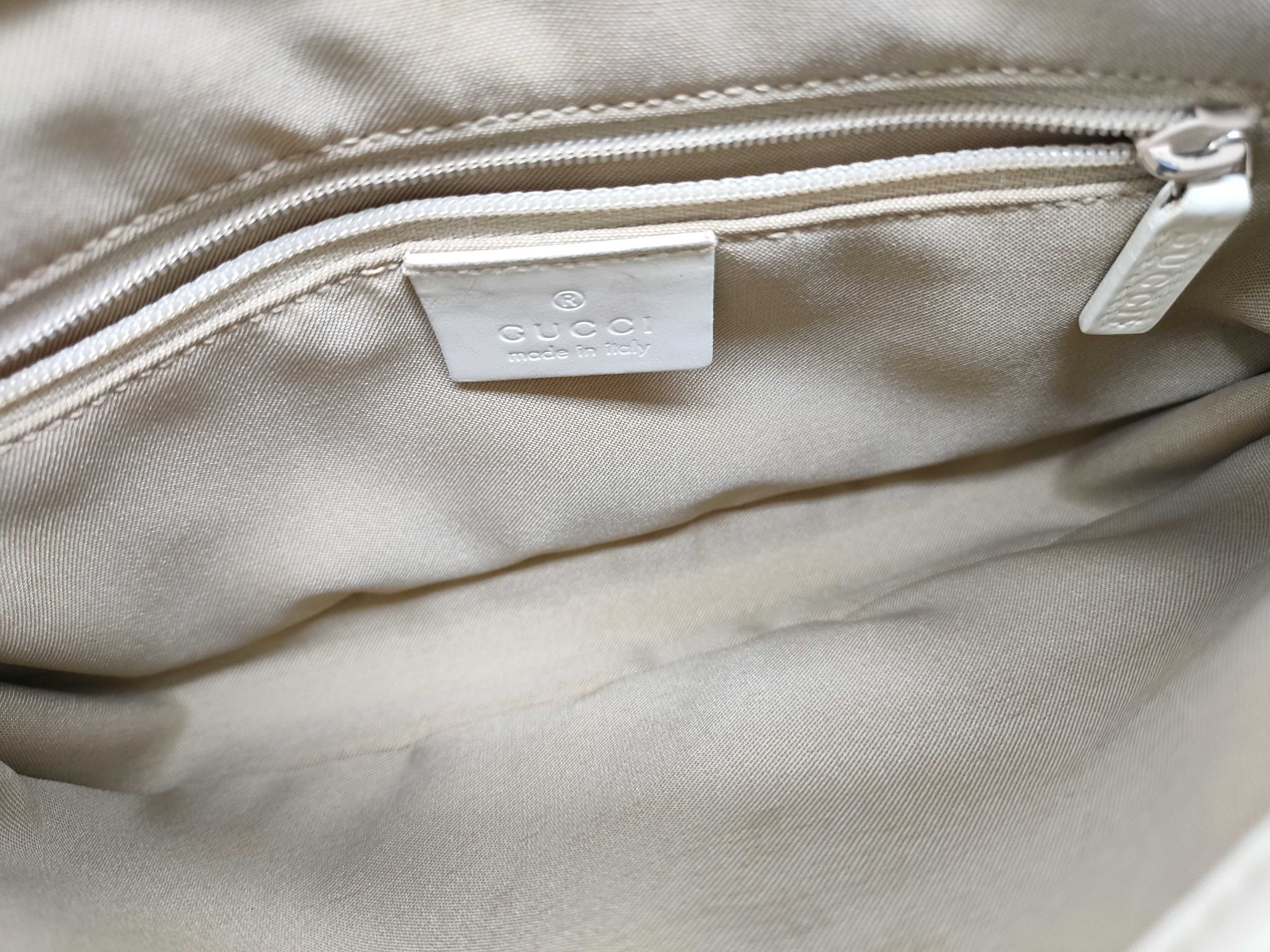 GG Canvas Gucci Jackie Shoulder Bag — view 9