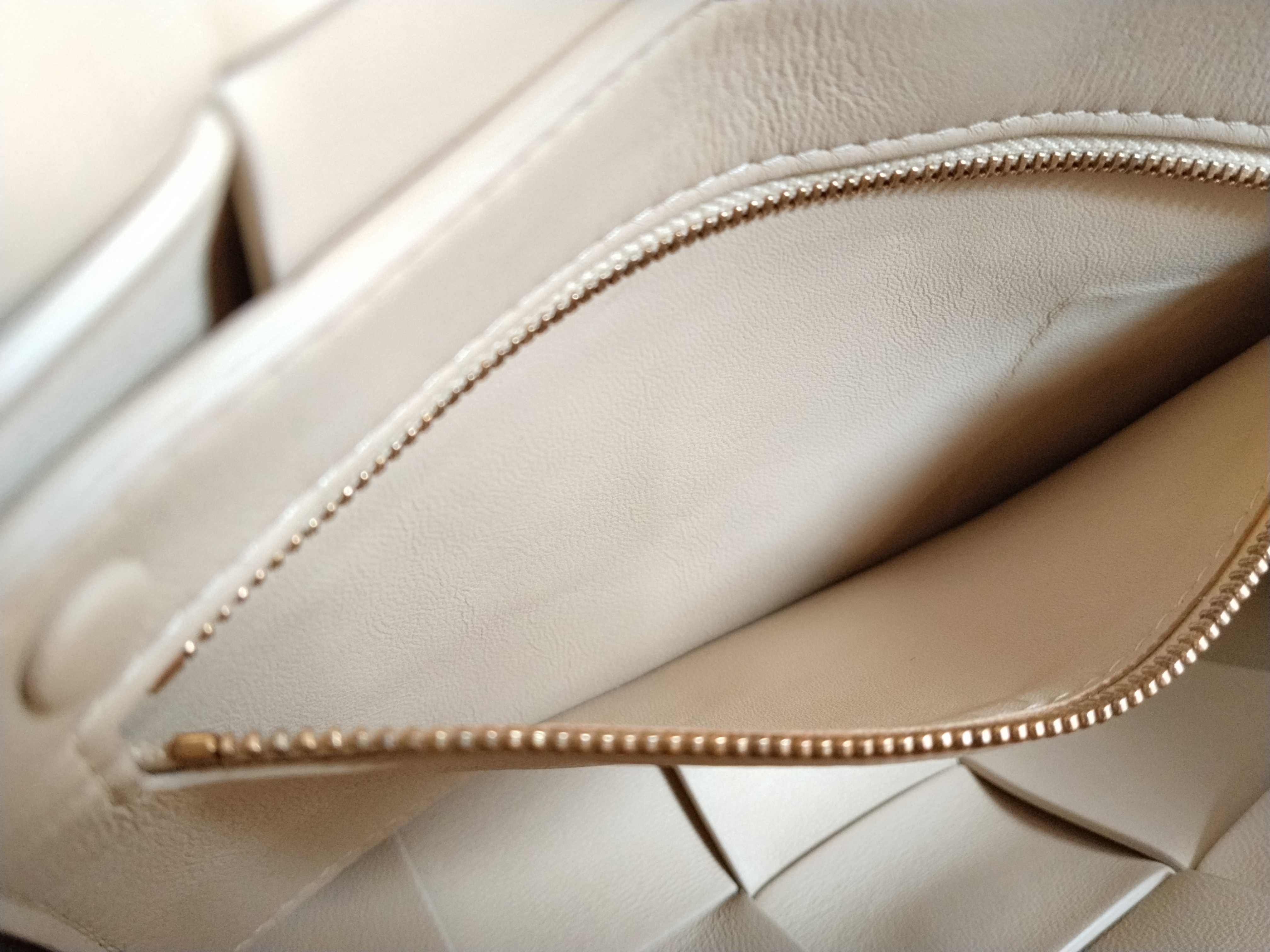 Maxi Intrecciato Cassette Leather Shoulder Bag — view 11