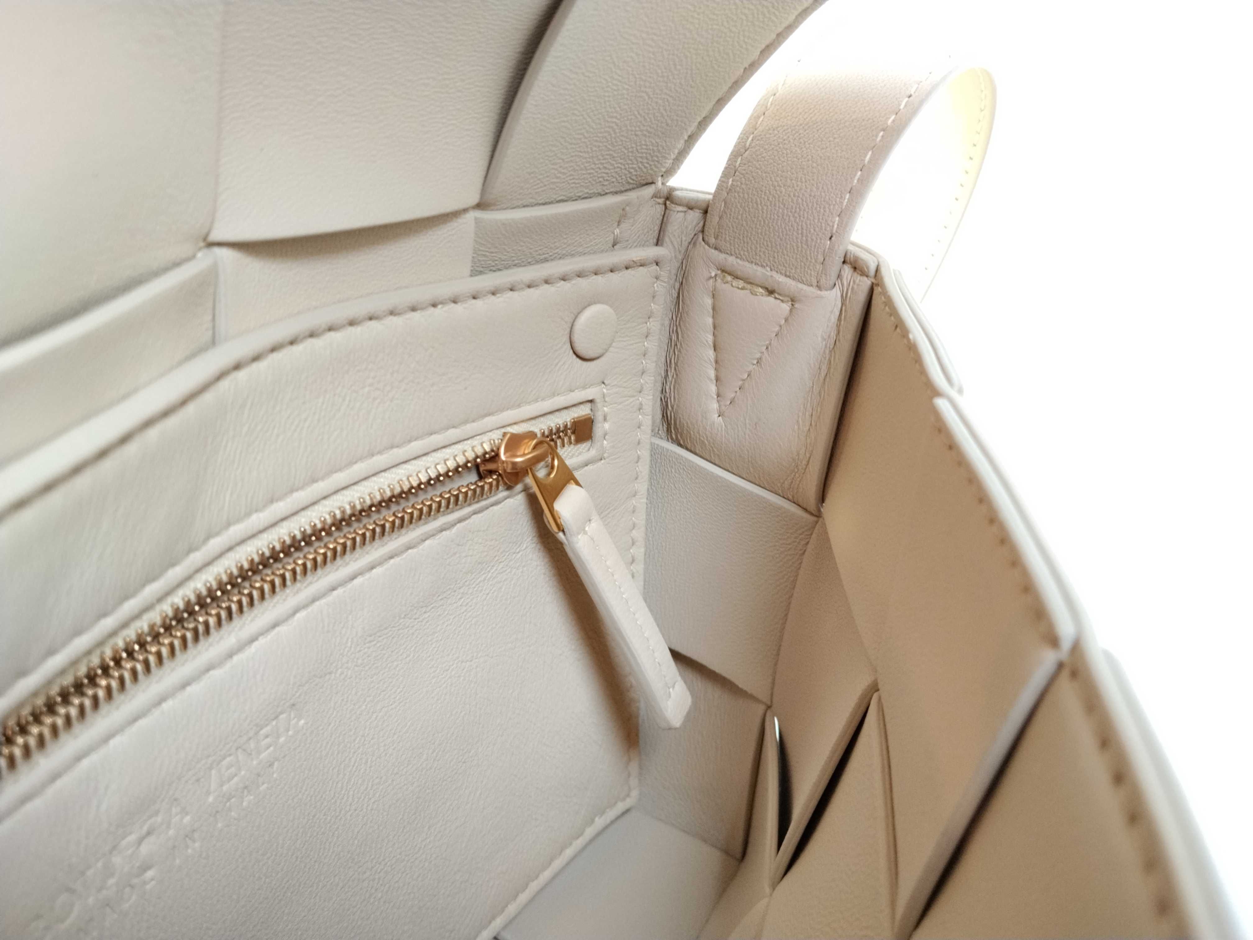 Maxi Intrecciato Cassette Leather Shoulder Bag — view 9