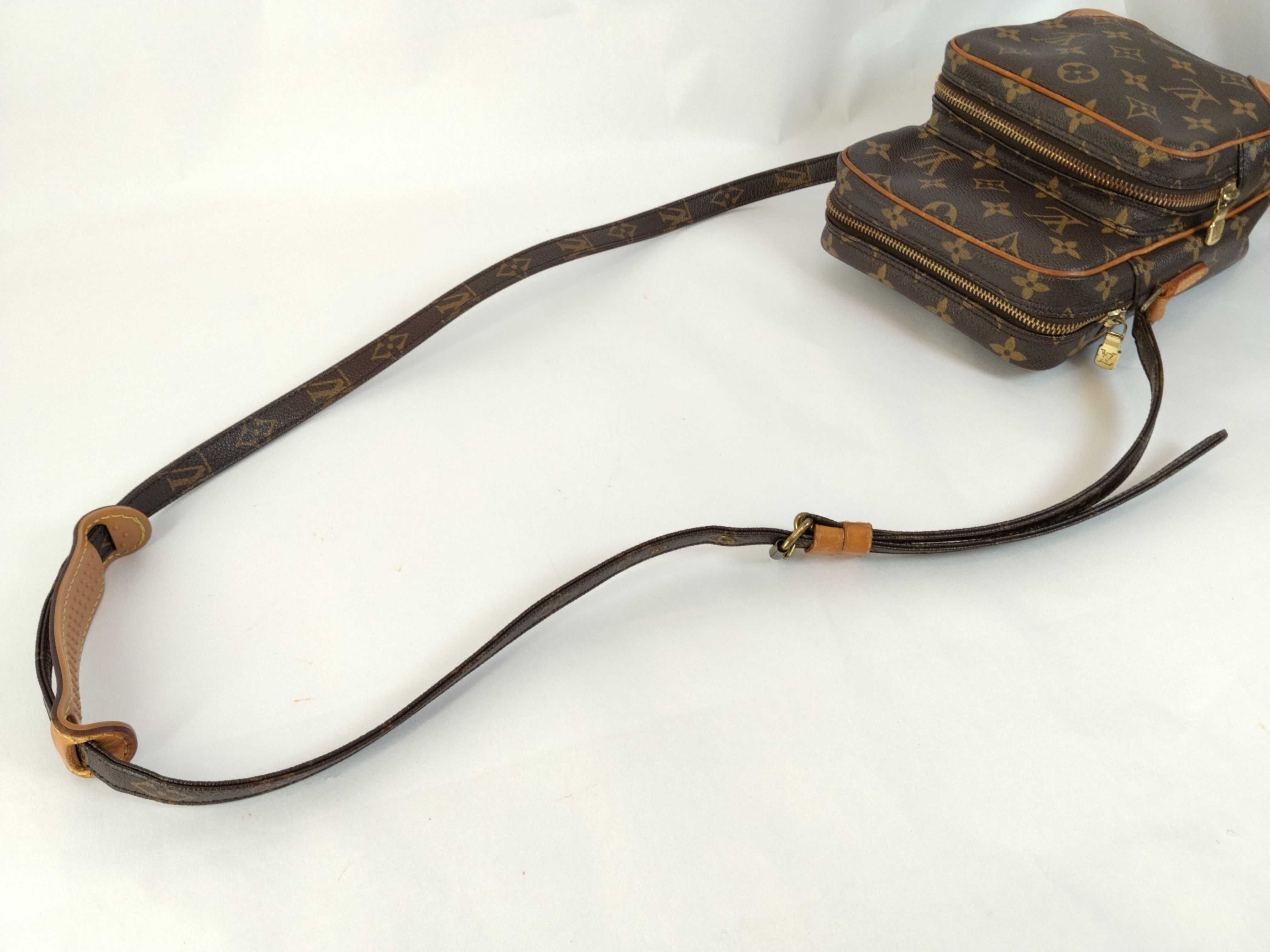 Monogram LV Monogram Amazon Shoulder Bag M45236 Shoulder Bag — view 3