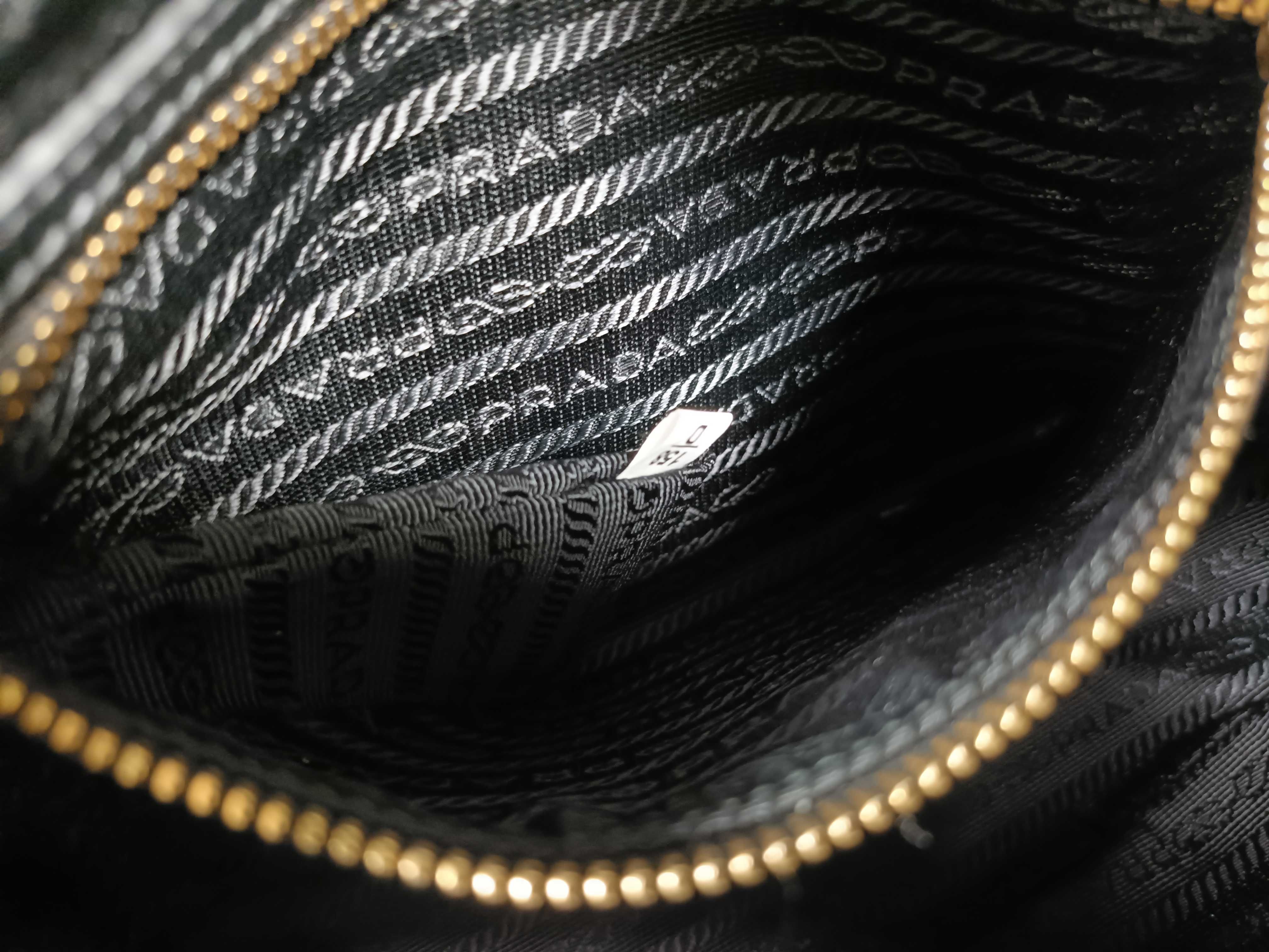 Logo Leather Shoulder Bag Black Shoulder Bag — view 3