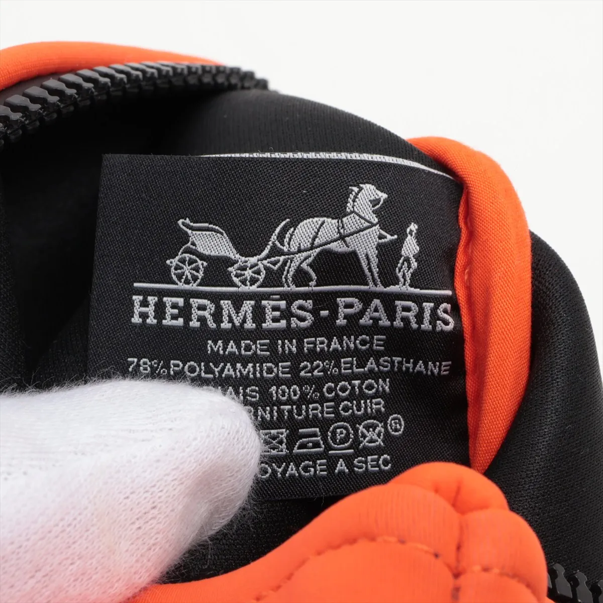 Trousse Flat PM Neoban Polyamide Pouch Orange Black Hardware — view 4