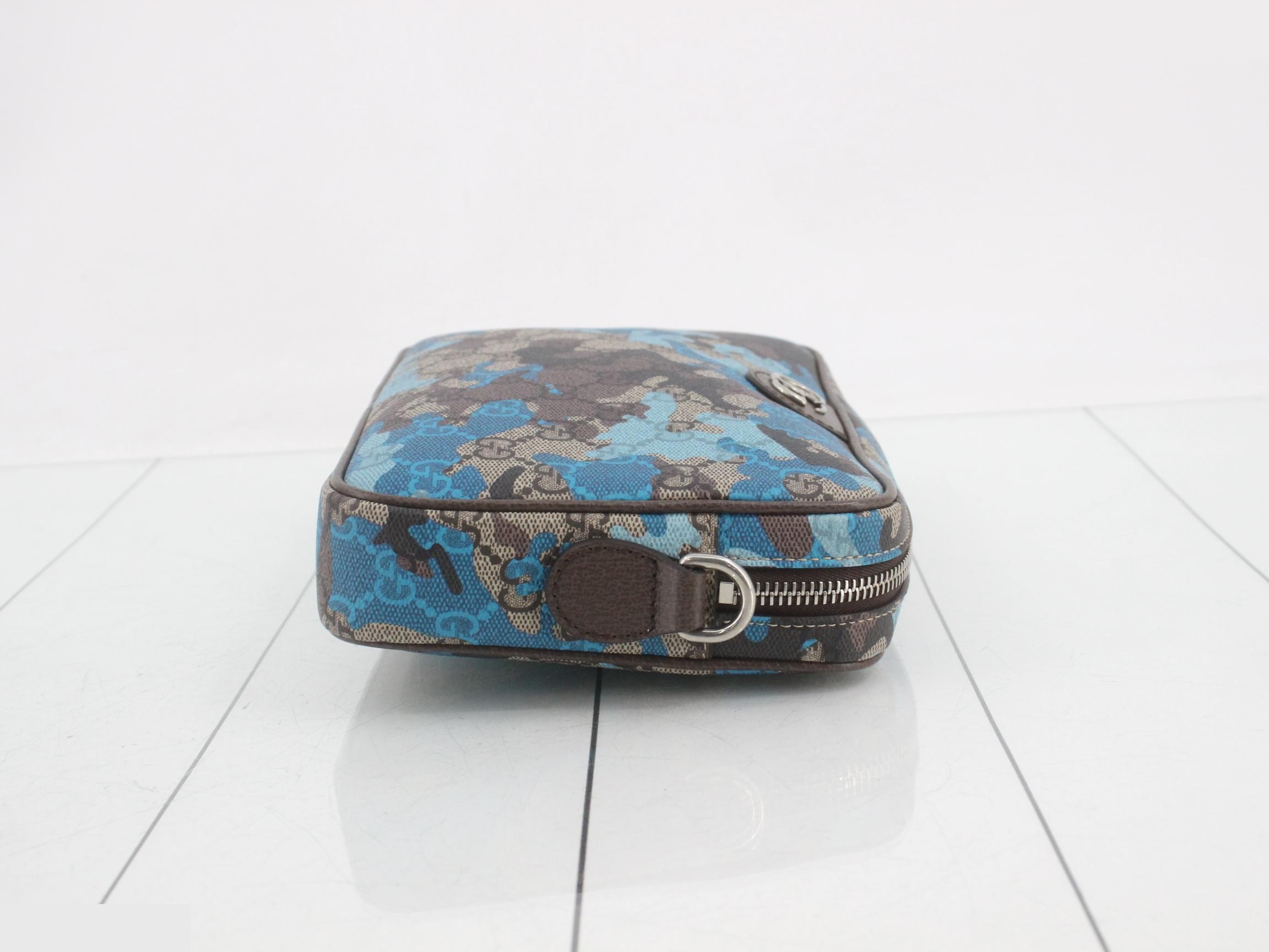 Unused GG Supreme camouflage shoulder bag — view 3