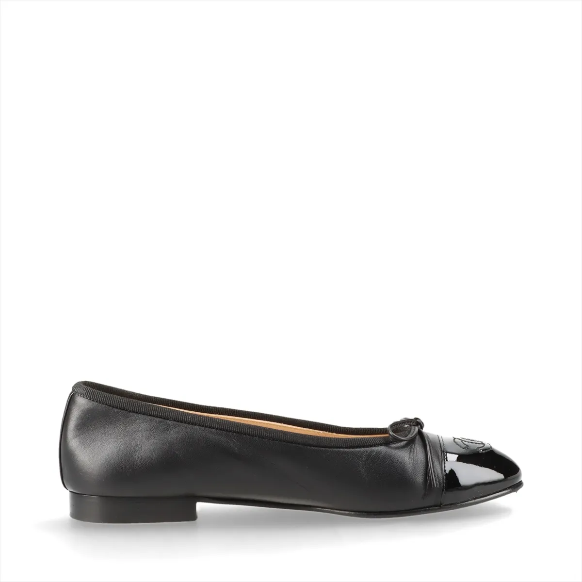 Coco Mark Leather x Patent Flat Pumps, Size 35.5C, Women's, Black, G02819, Ribbon — view 2