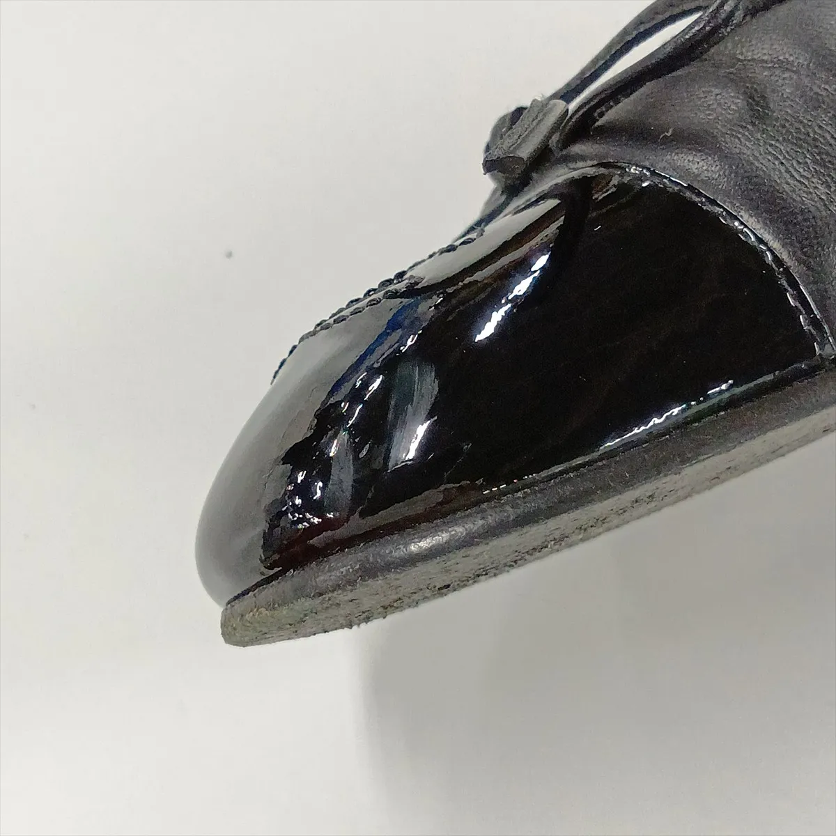 Coco Mark Leather x Patent Flat Pumps, Size 35.5C, Women's, Black, G02819, Ribbon — view 12