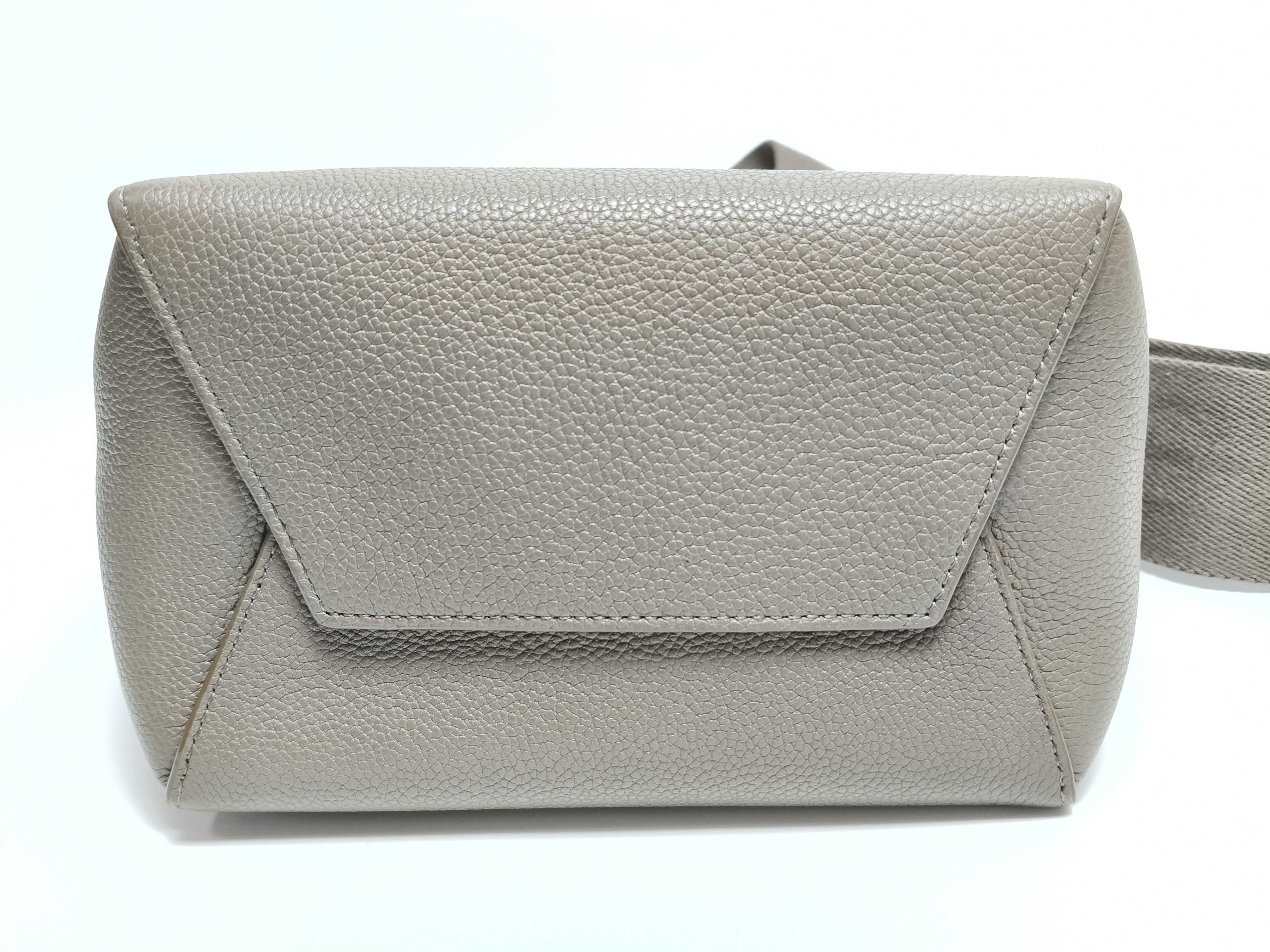 Sangle Bucket Small Leather Shoulder Bag Beige Shoulder Bag — view 7