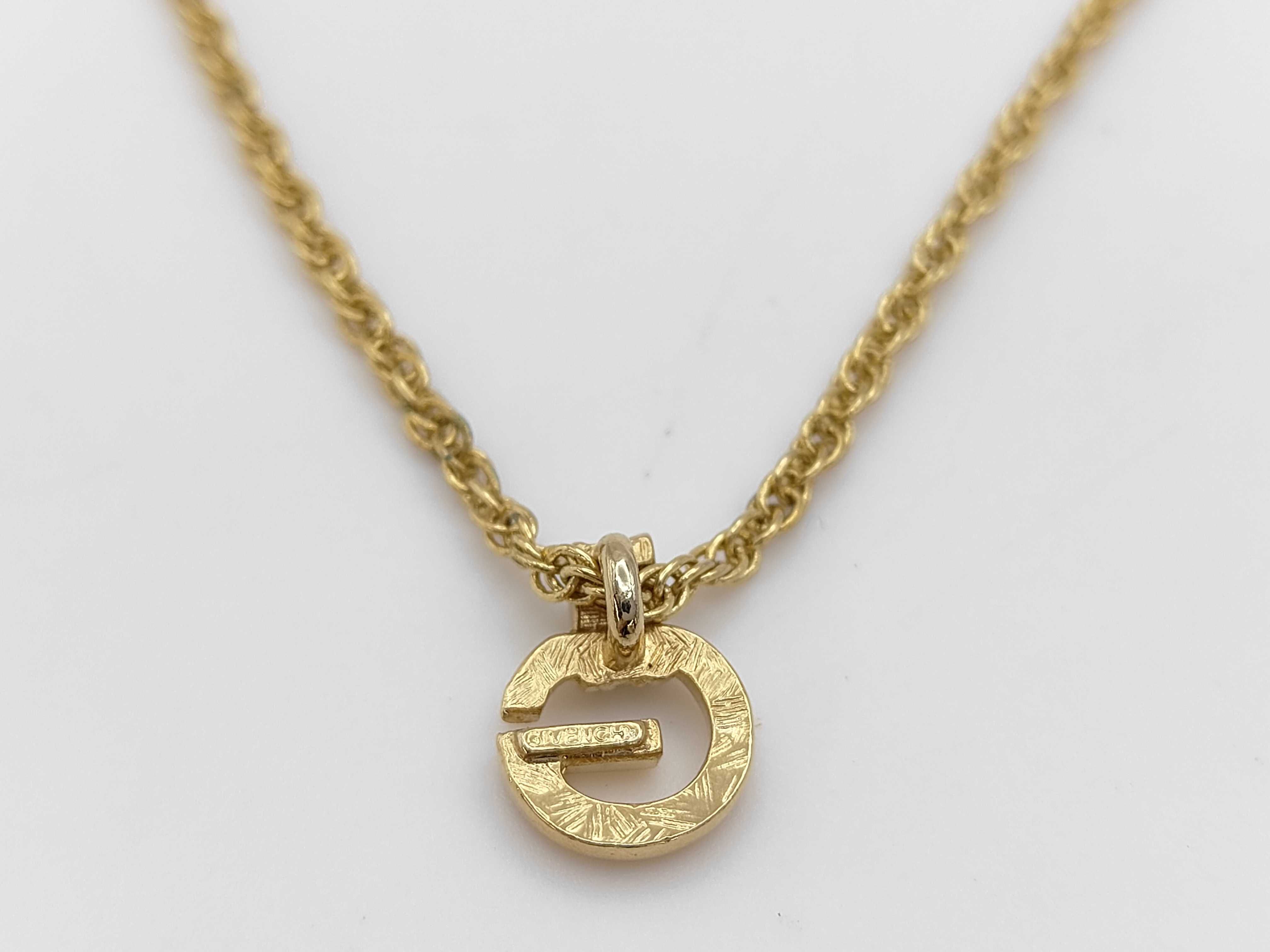 necklace — view 2