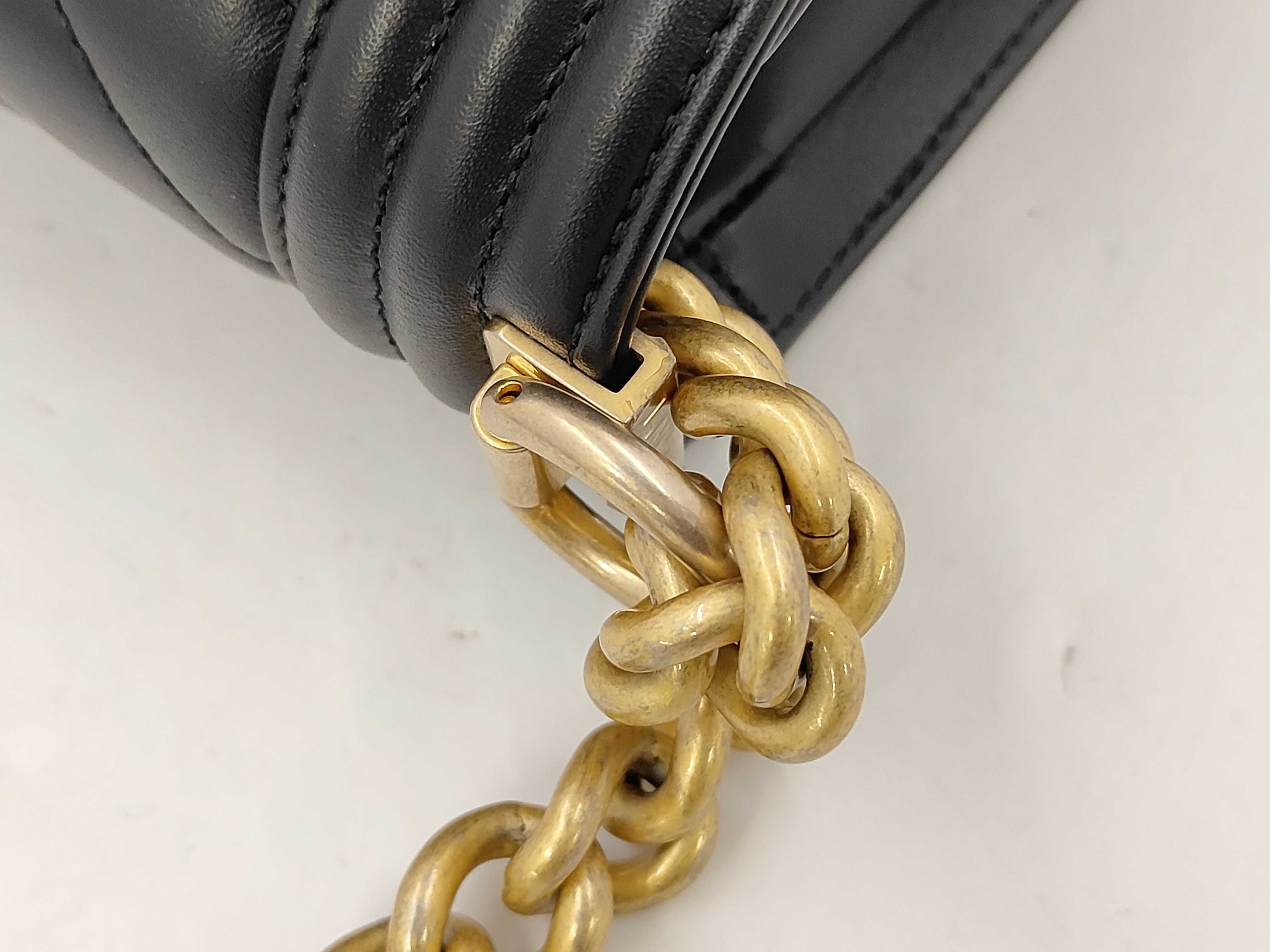 Boy Chanel V-stitch Lambskin Shoulder Bag — view 5