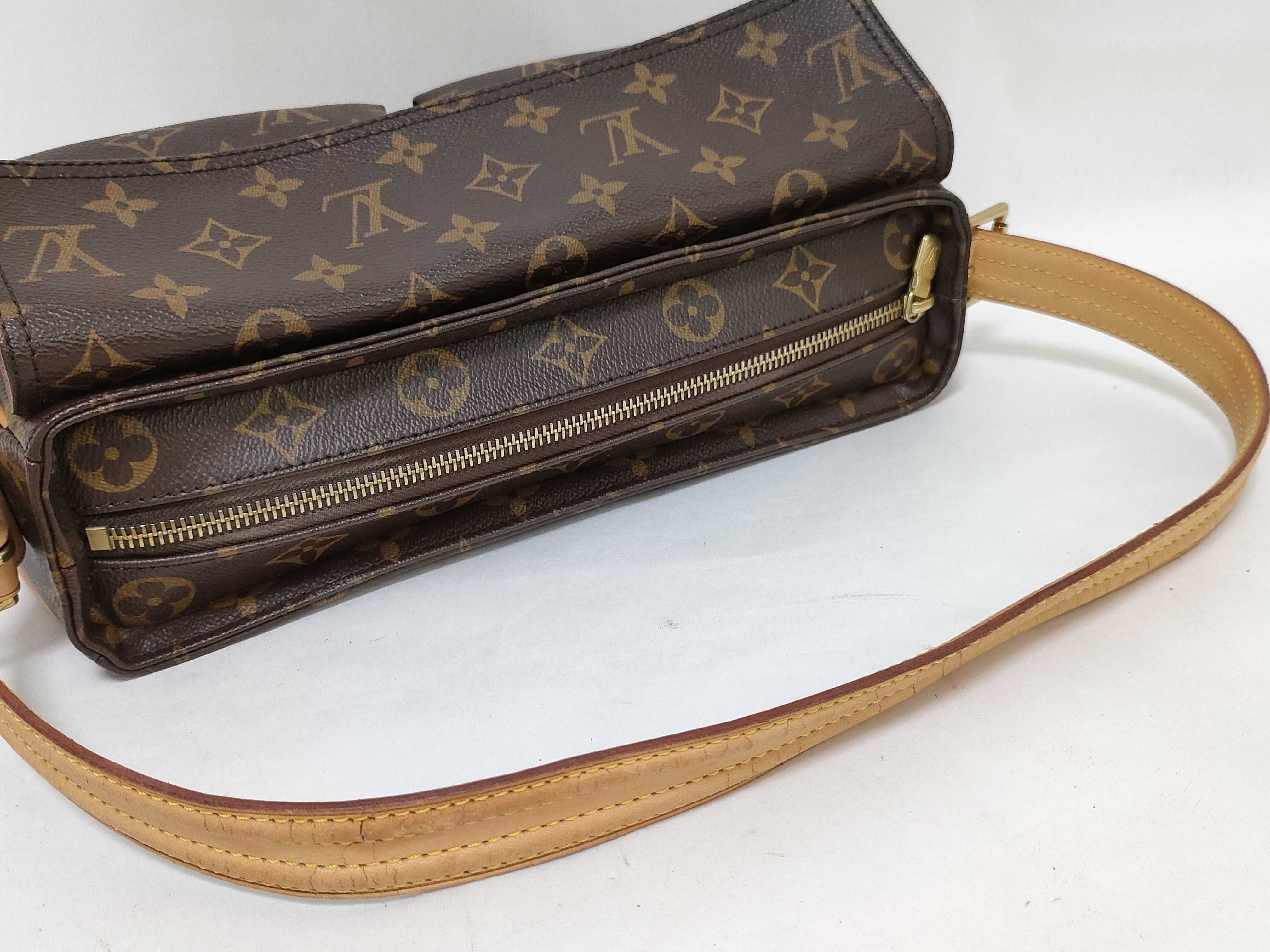 Monogram LV Monogram Vivacite MM M51164 DU1004 Shoulder Bag — view 3