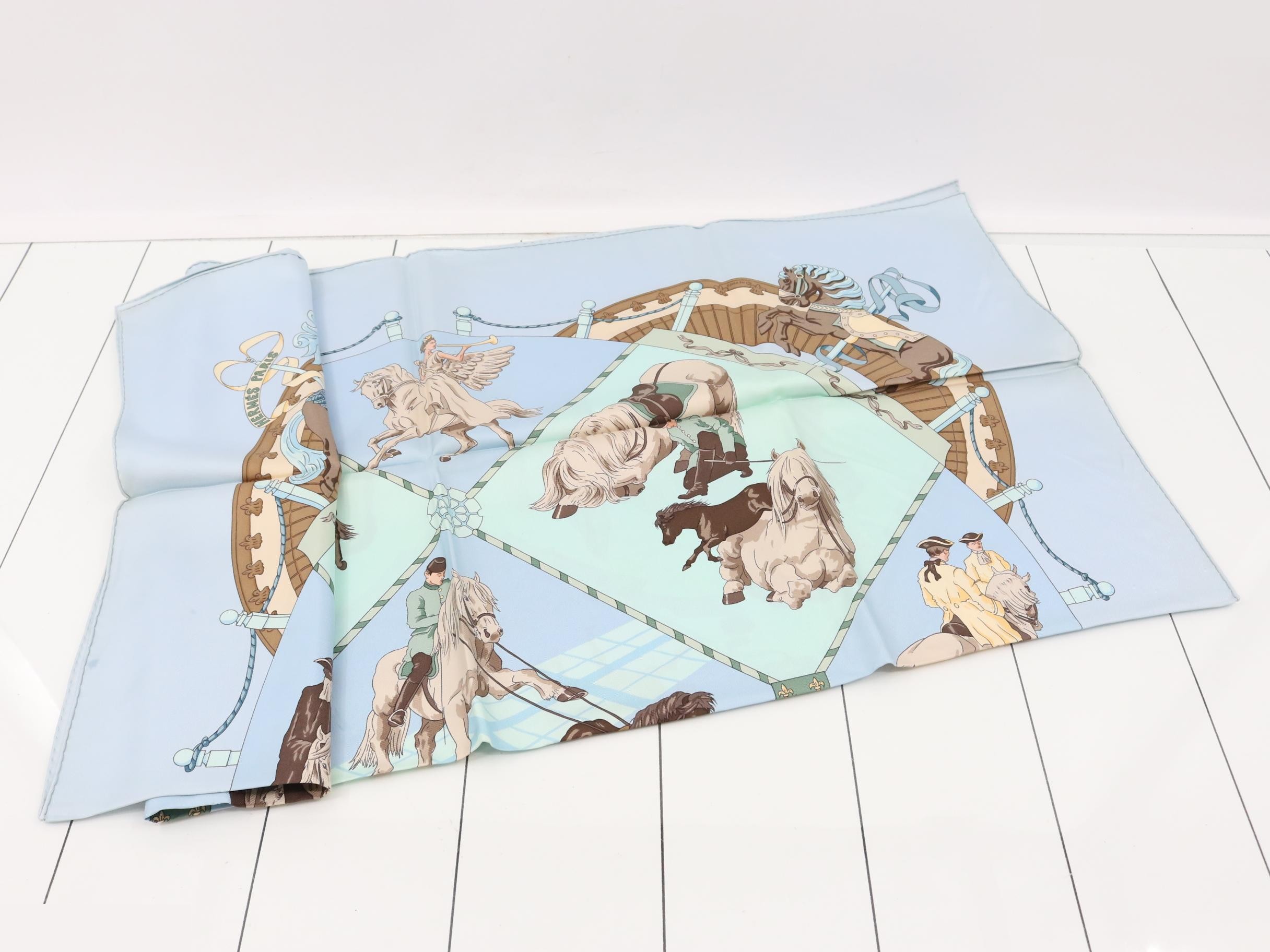 Carre 90 scarf, with box. — view 3