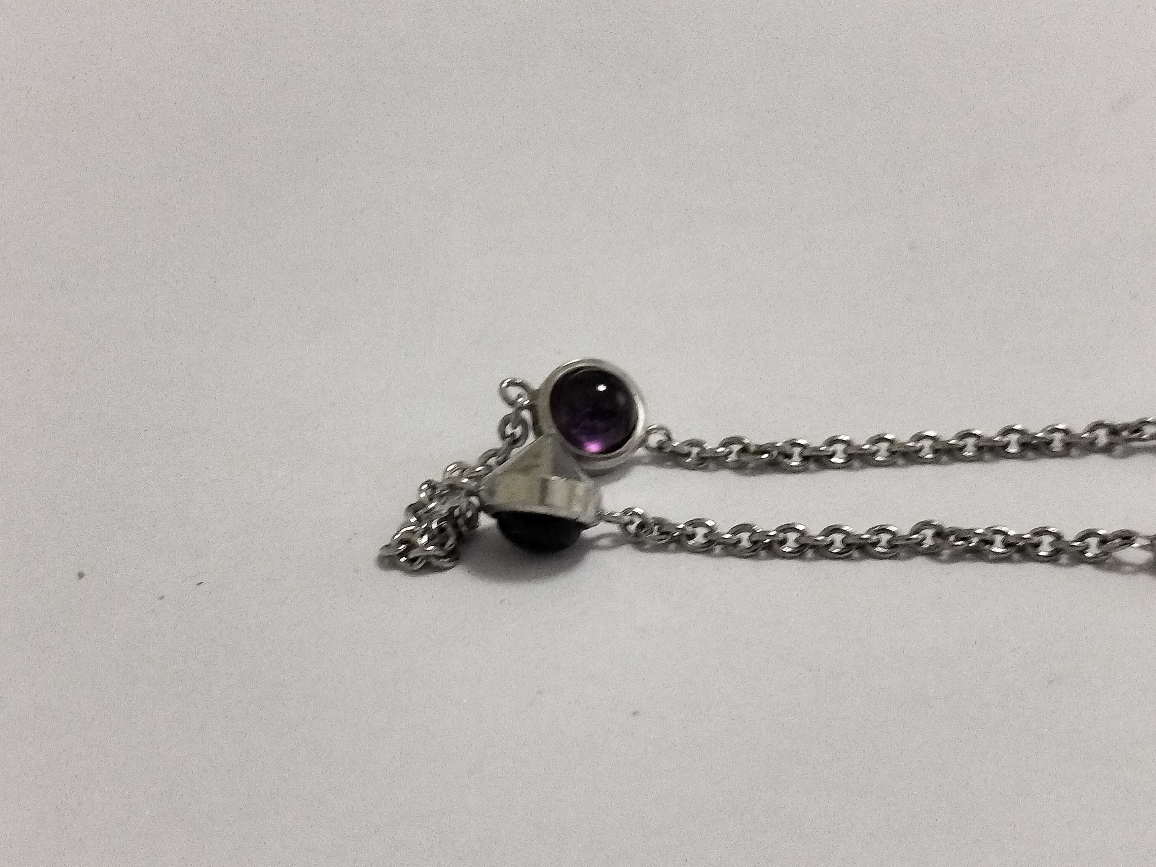 necklace — view 3