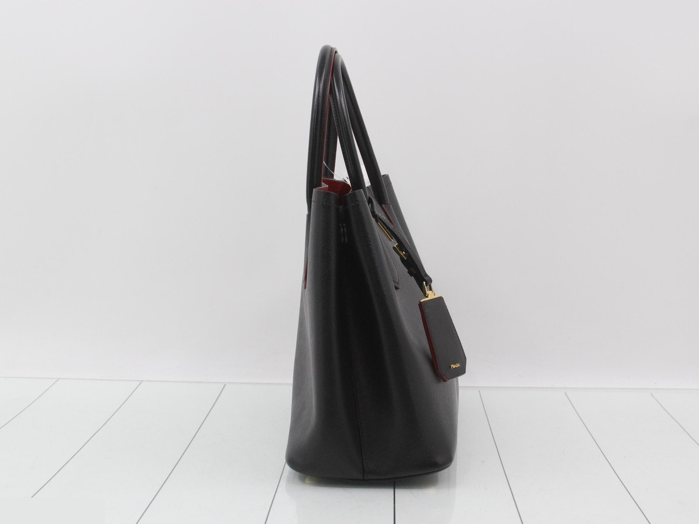 Doublé Saffiano Triangle Plate 2-Way Tote Bag, Black — view 4