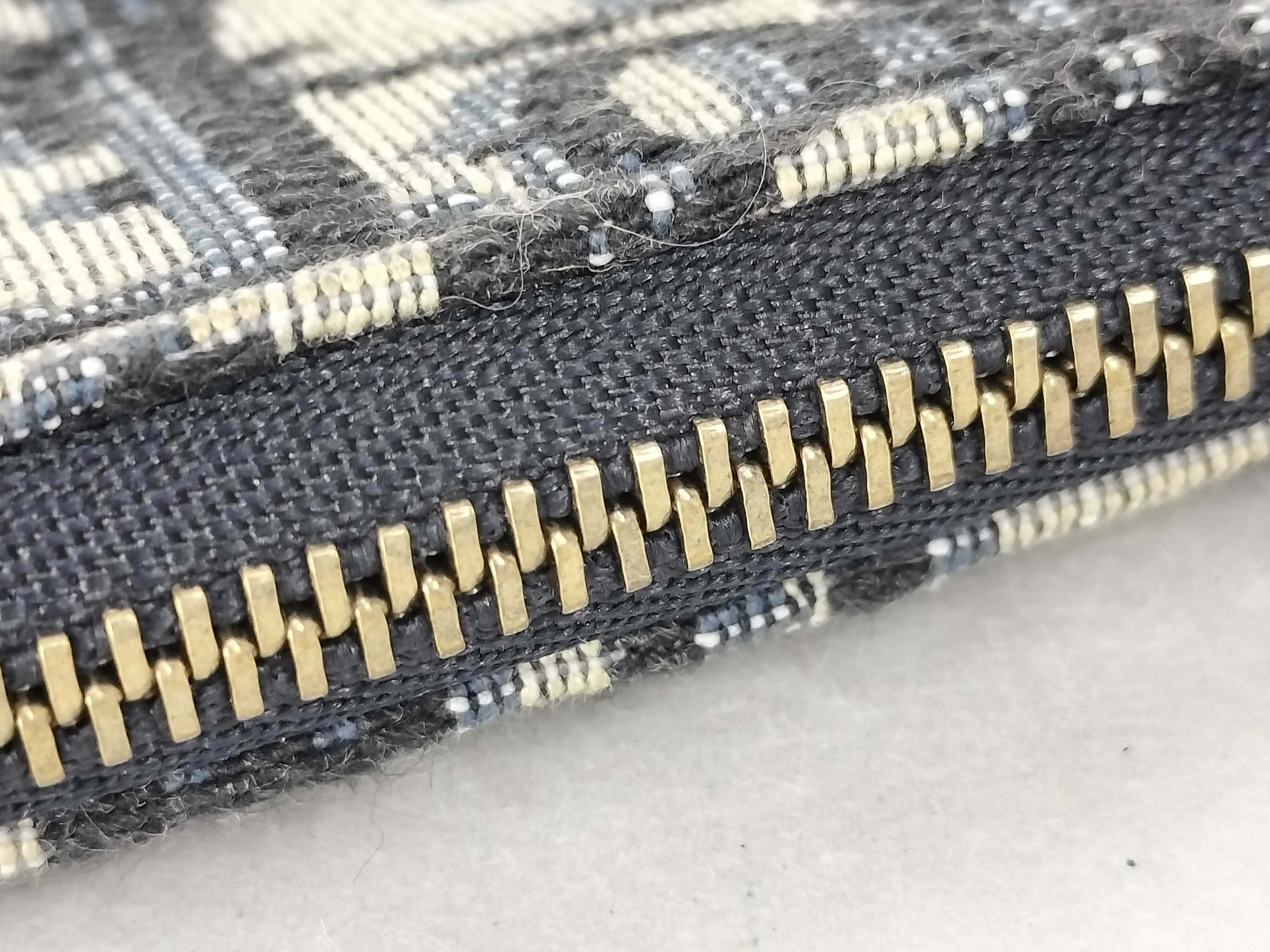 Oblique Canvas x Leather Chain Wallet Navy — view 12