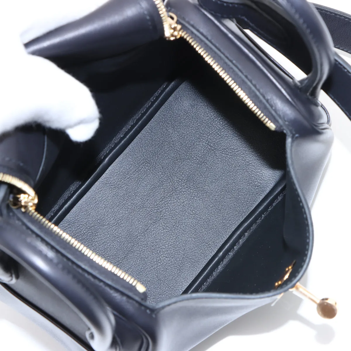 [Individually wrapped] Hermes Lindy Mini 20 Vaux Volupt Black Gold Hardware K:2025 — view 6