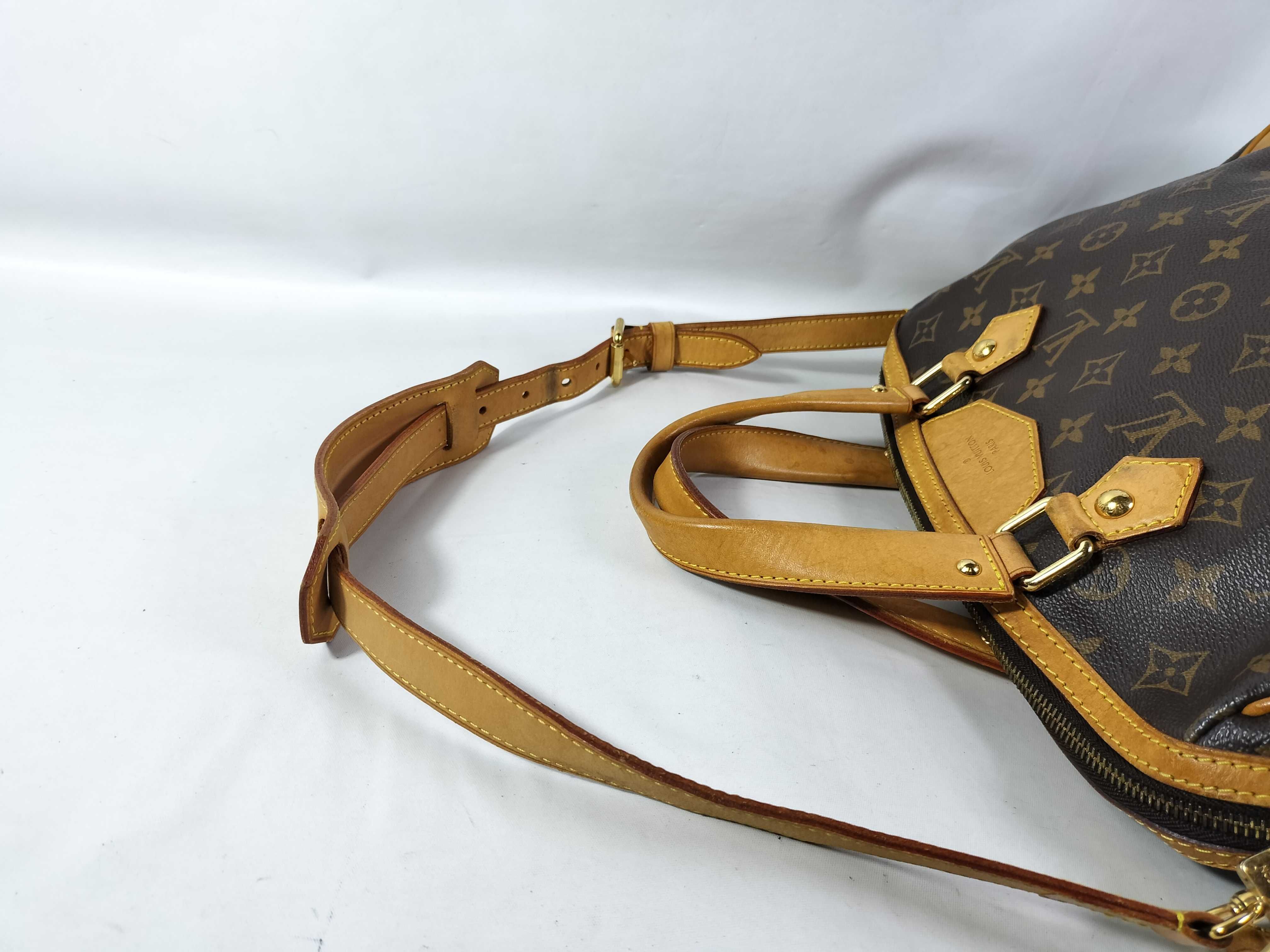 Monogram Louis Vuitton Retiro PM Handbag Monogram M40325 Handbag — view 3