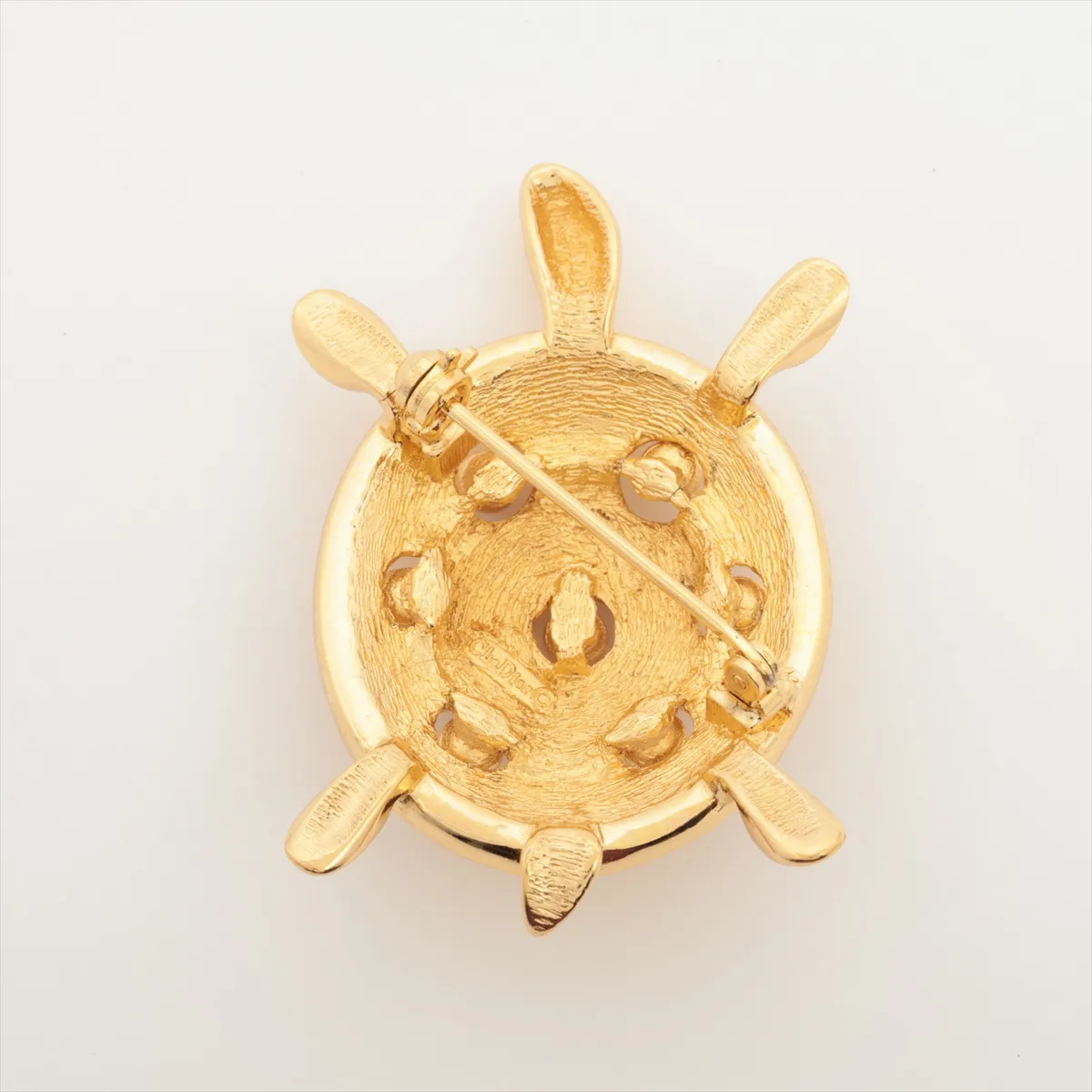 turtle motif brooch, GP gold. Shows signs of wear, — view 2