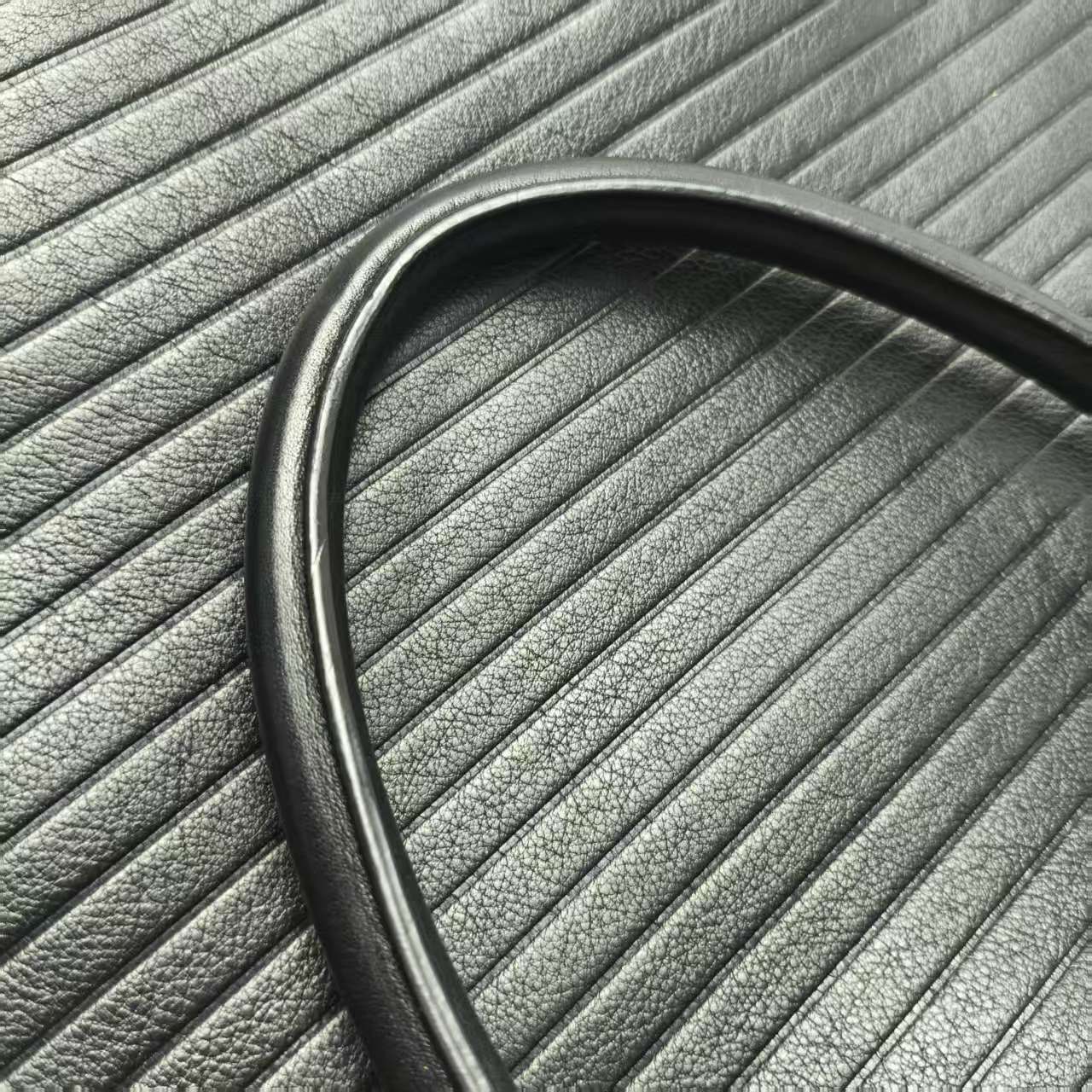 【*Shipped from: China*】Dior Leather Handbag — view 10