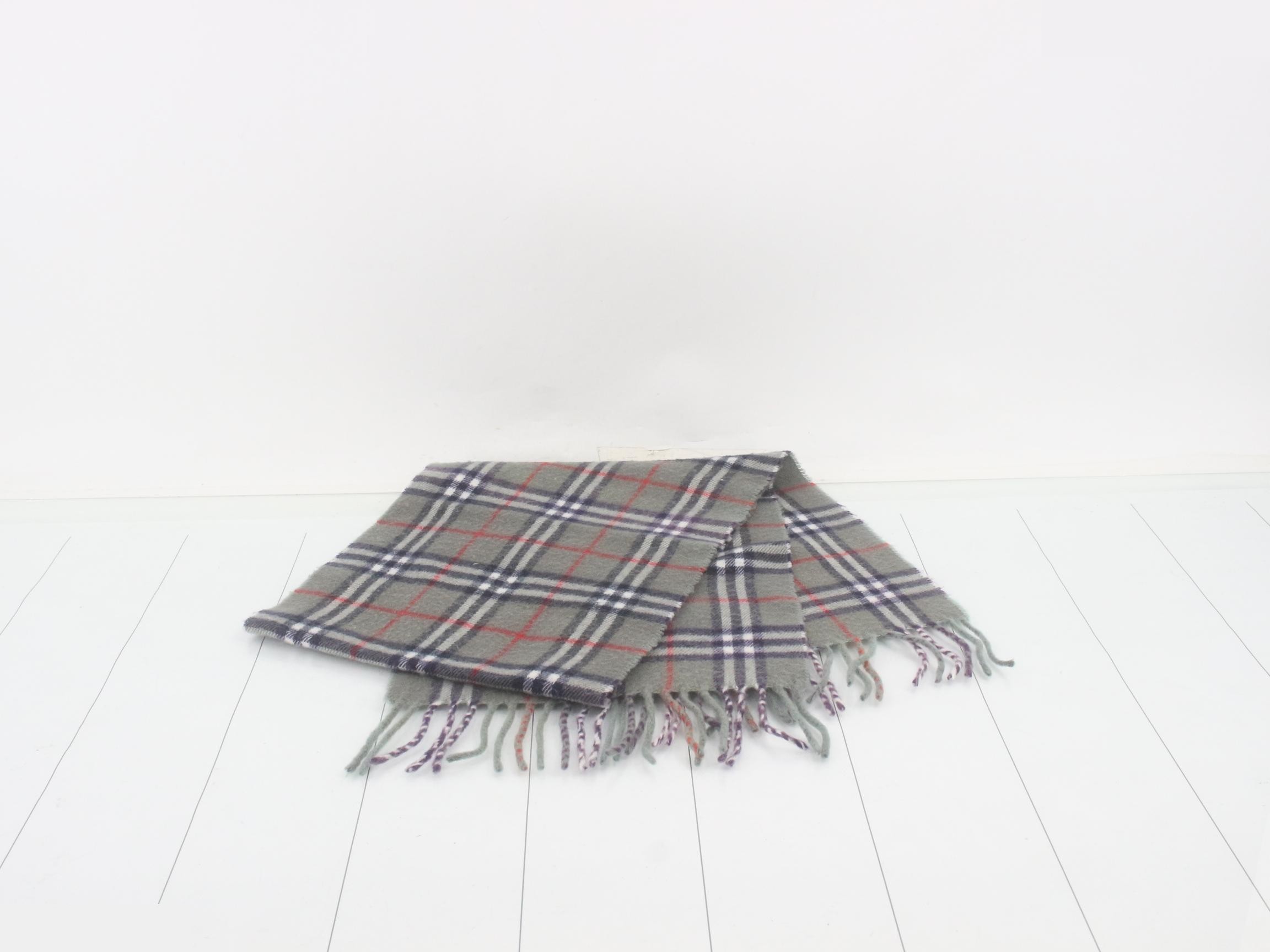Other lines: Small items, accessories, and scarves — view 3