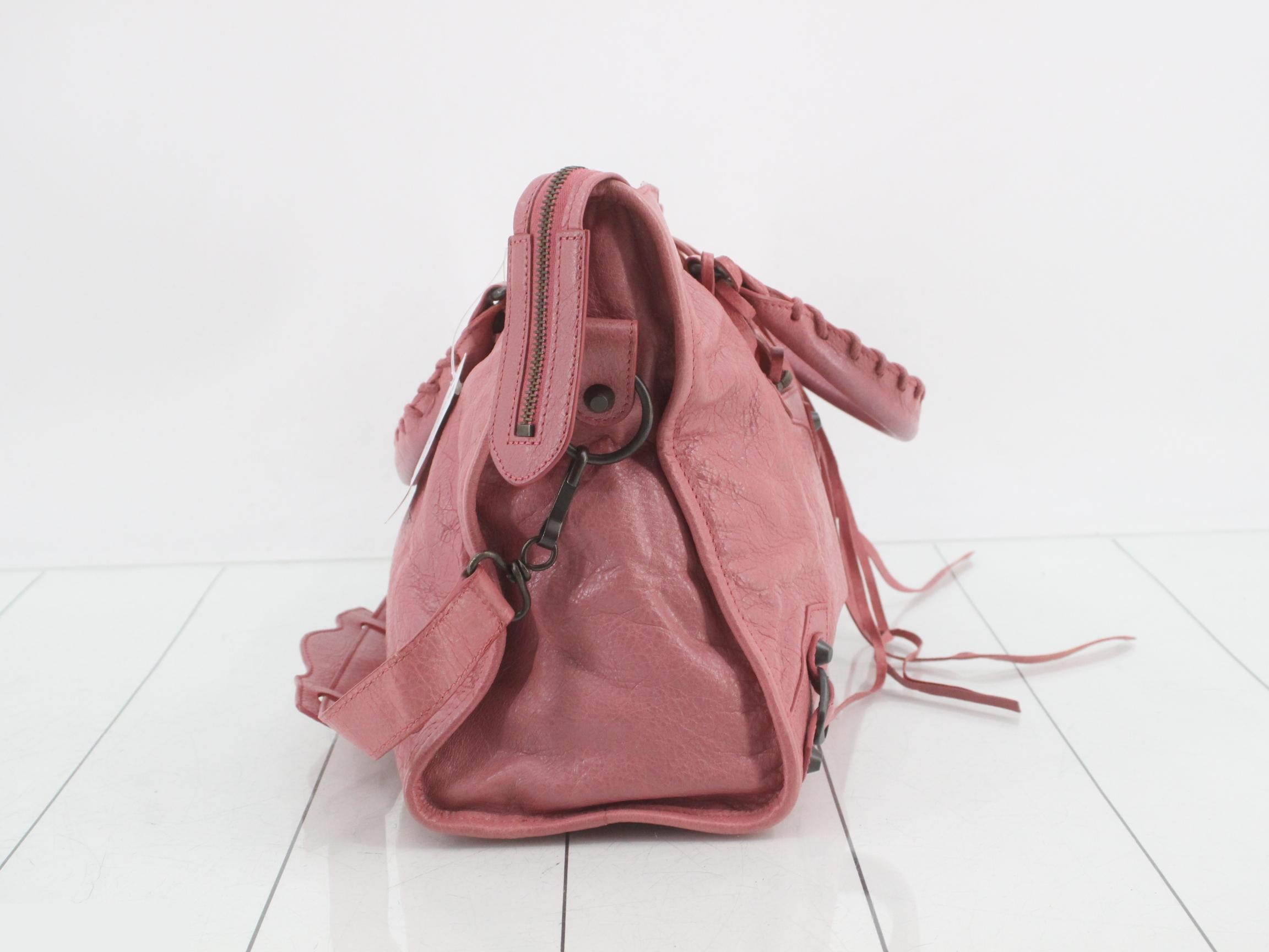 handbag — view 4