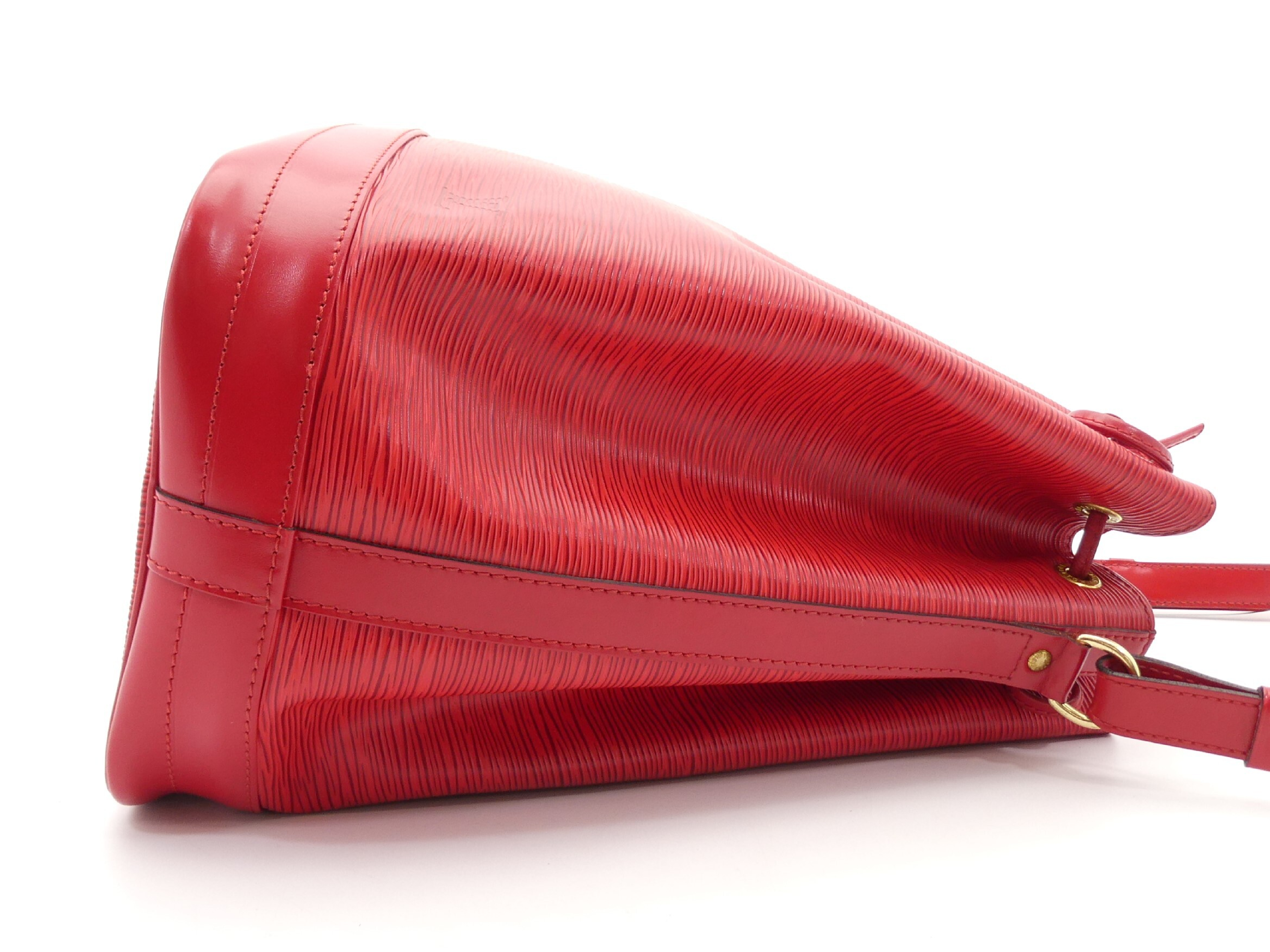 Epi Noé Shoulder Bag — view 4
