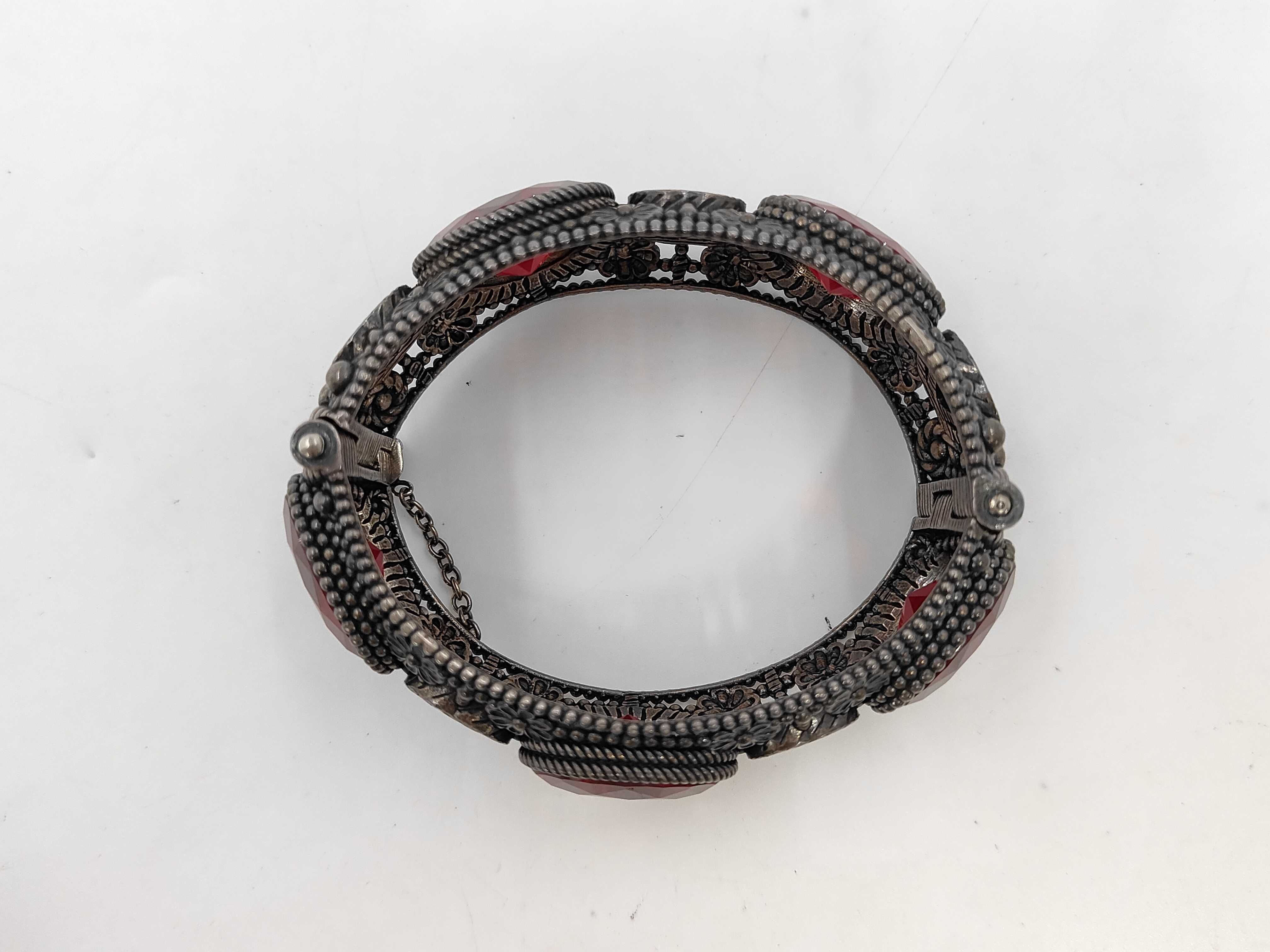 Interlocking G Cat Head Bracelet/Bangle — view 2