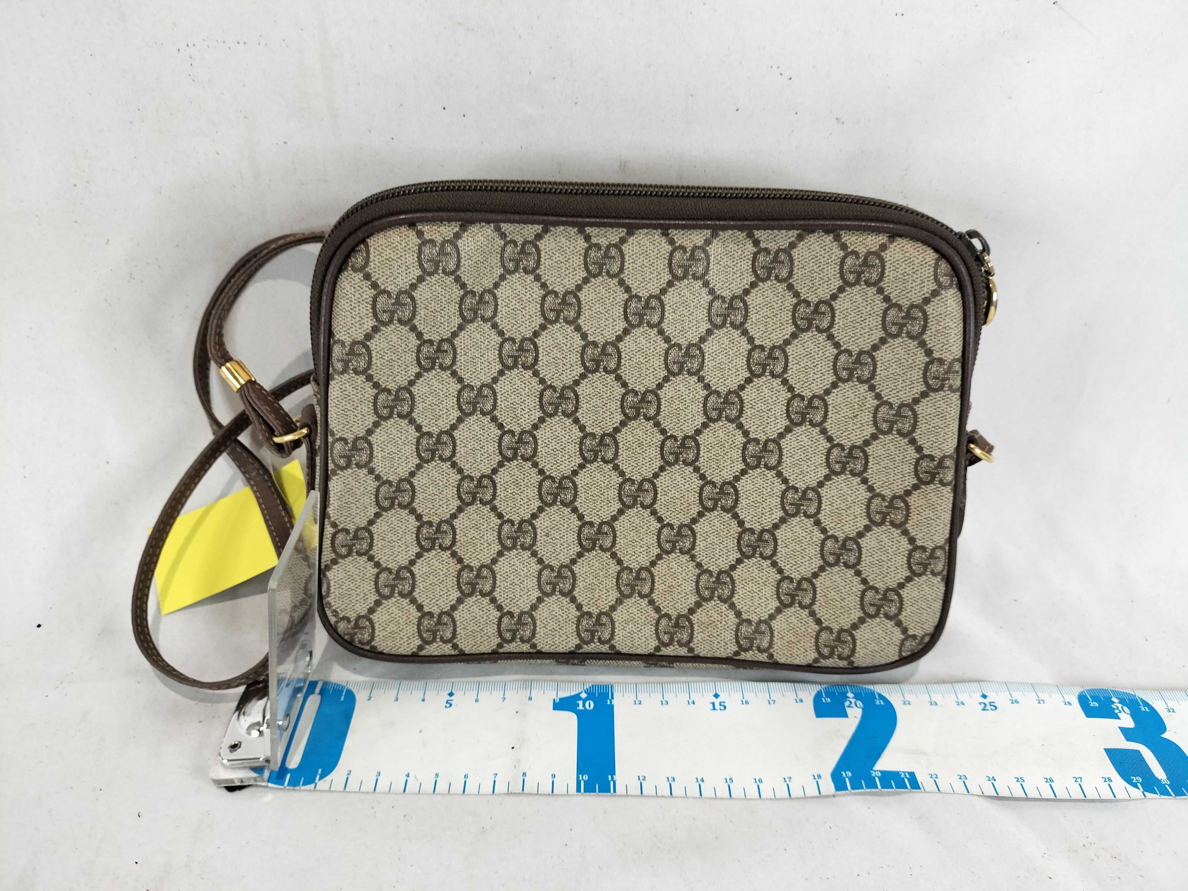 GG Supreme 007.115.6428 Shoulder Bag — view 3